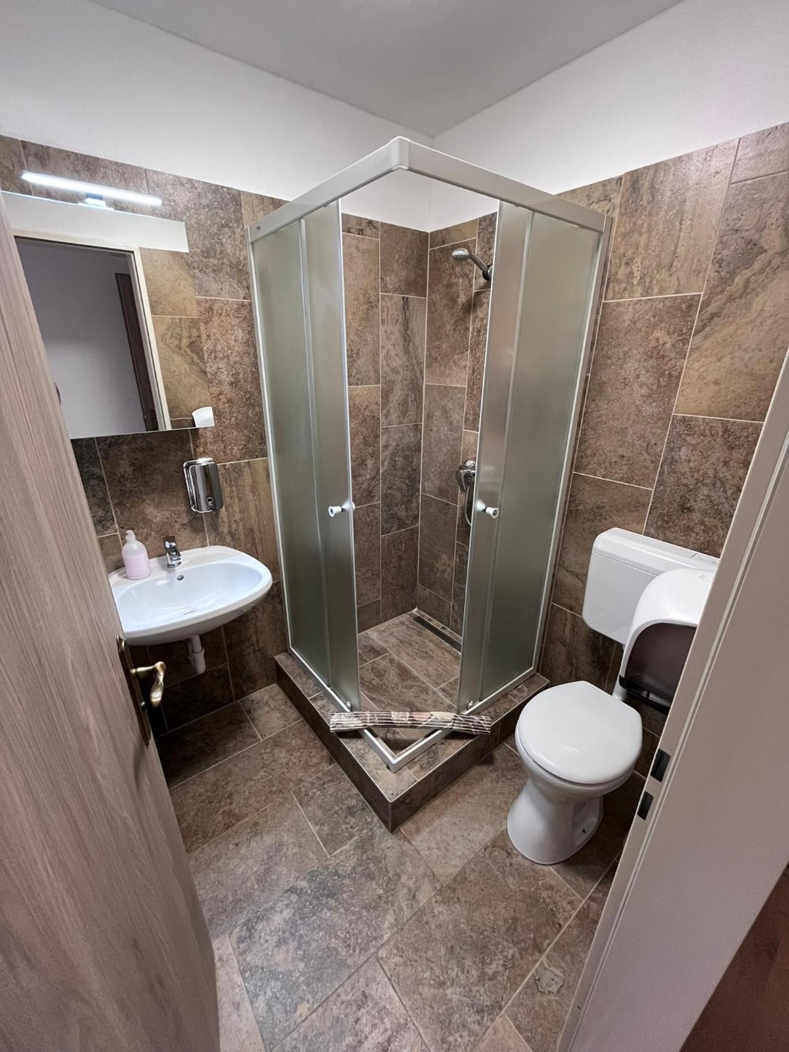 Superior Double or Twin Room photo 3