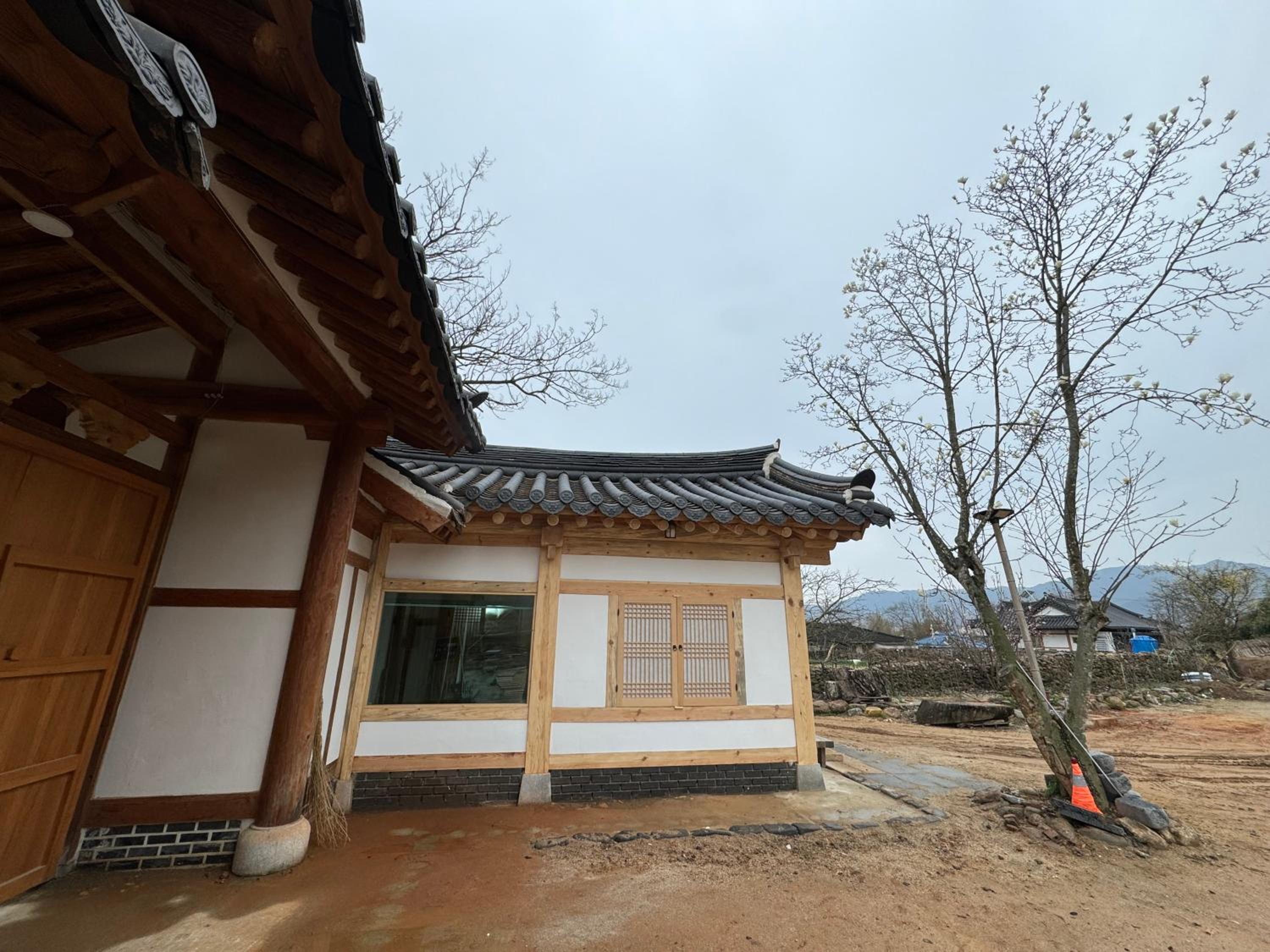 Heng Rang Chae photo 2