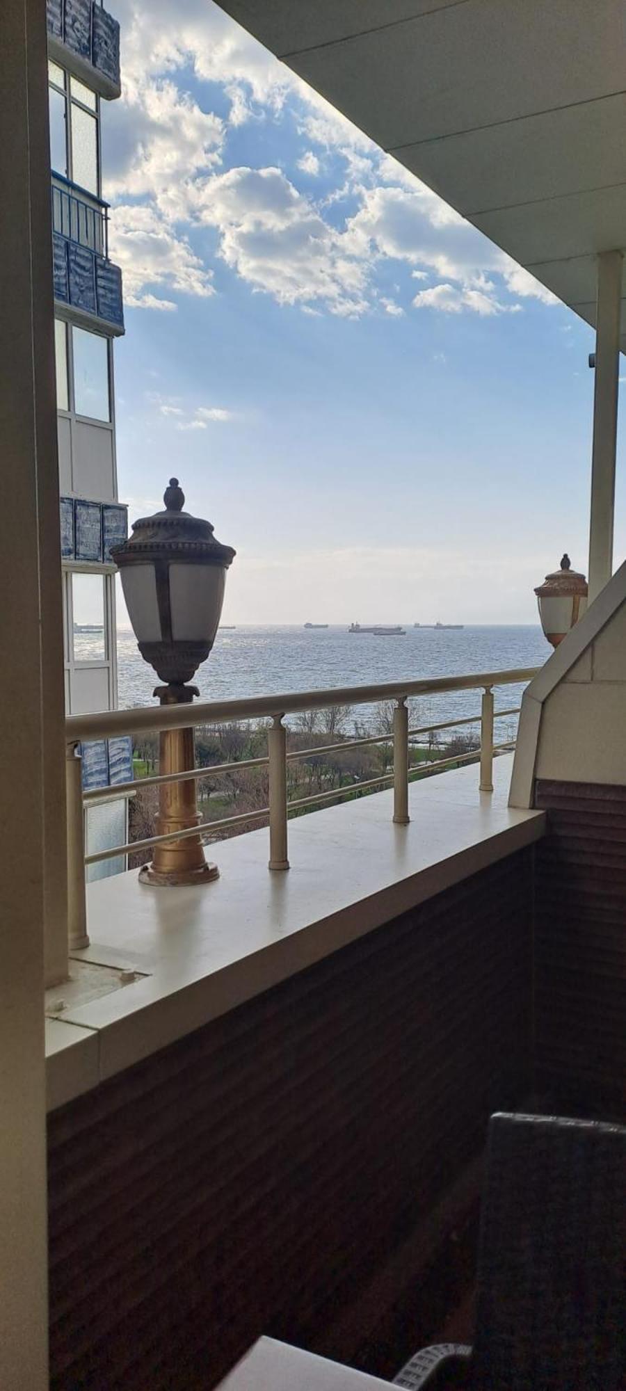 Deluxe Double Room with Balcony photo 2