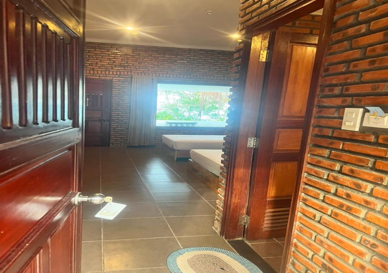 Double or Twin Room with Balcony photo 1