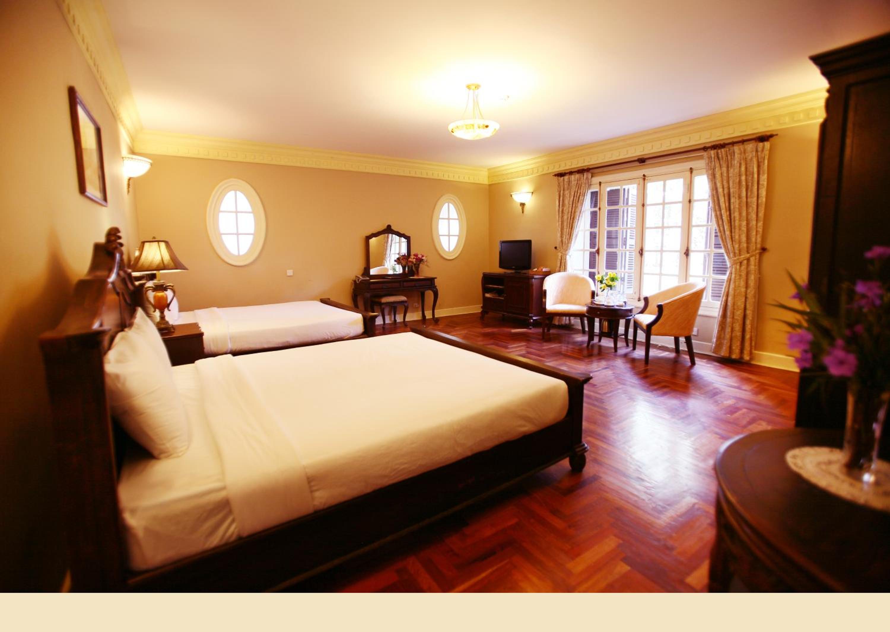 Executive Twin Room - Photo 2