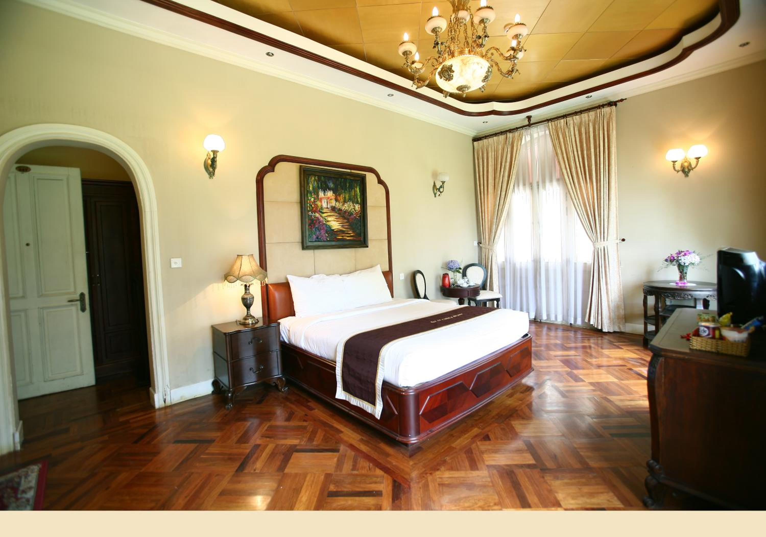 VIP Double or Twin Room - Photo 6