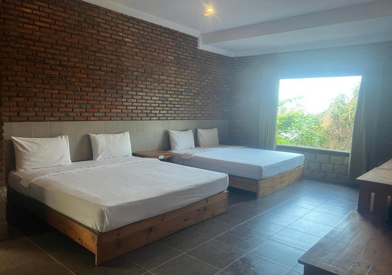 Family Room with Sea View photo 2