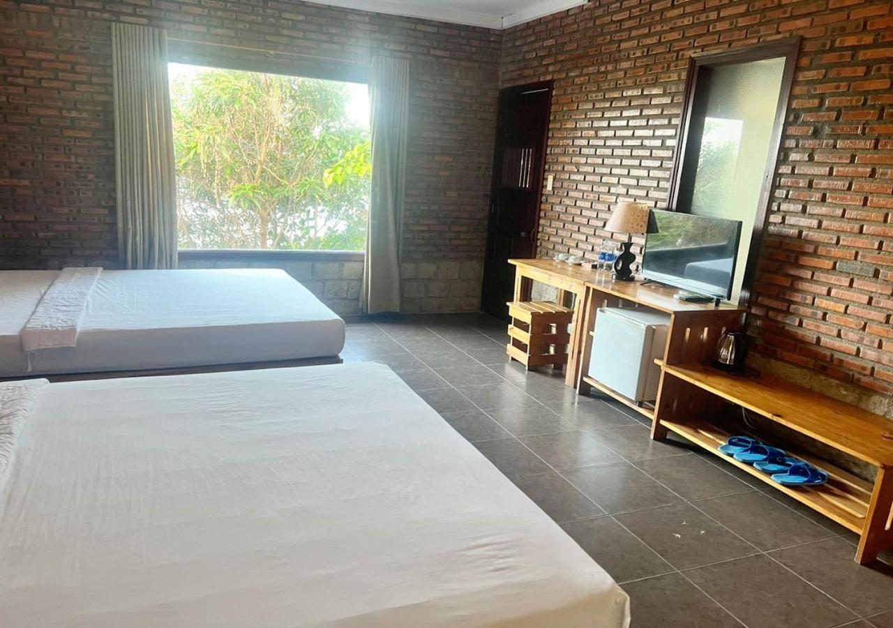 Family Room with Sea View photo 1