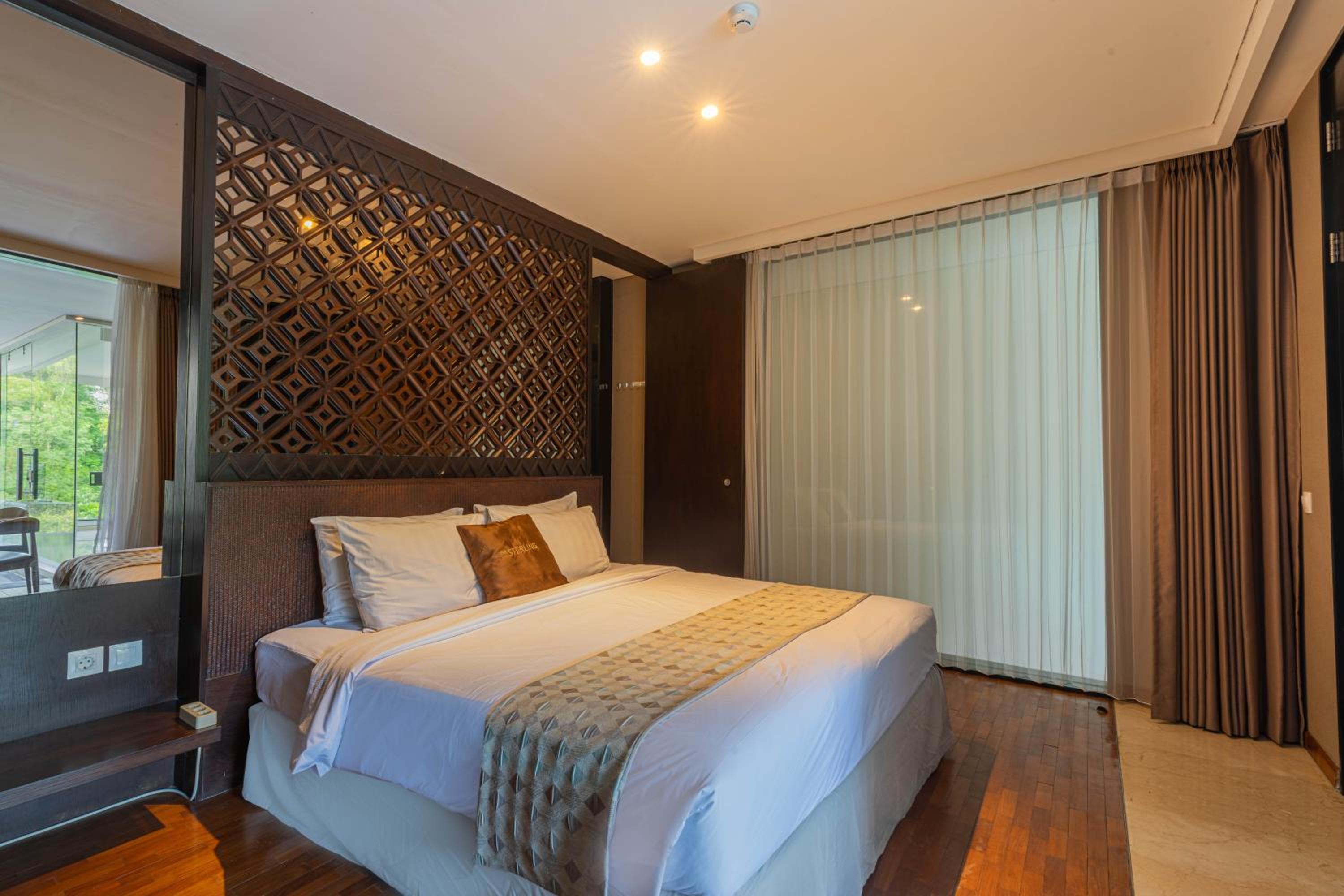 Three-Bedroom Villa - Photo 79