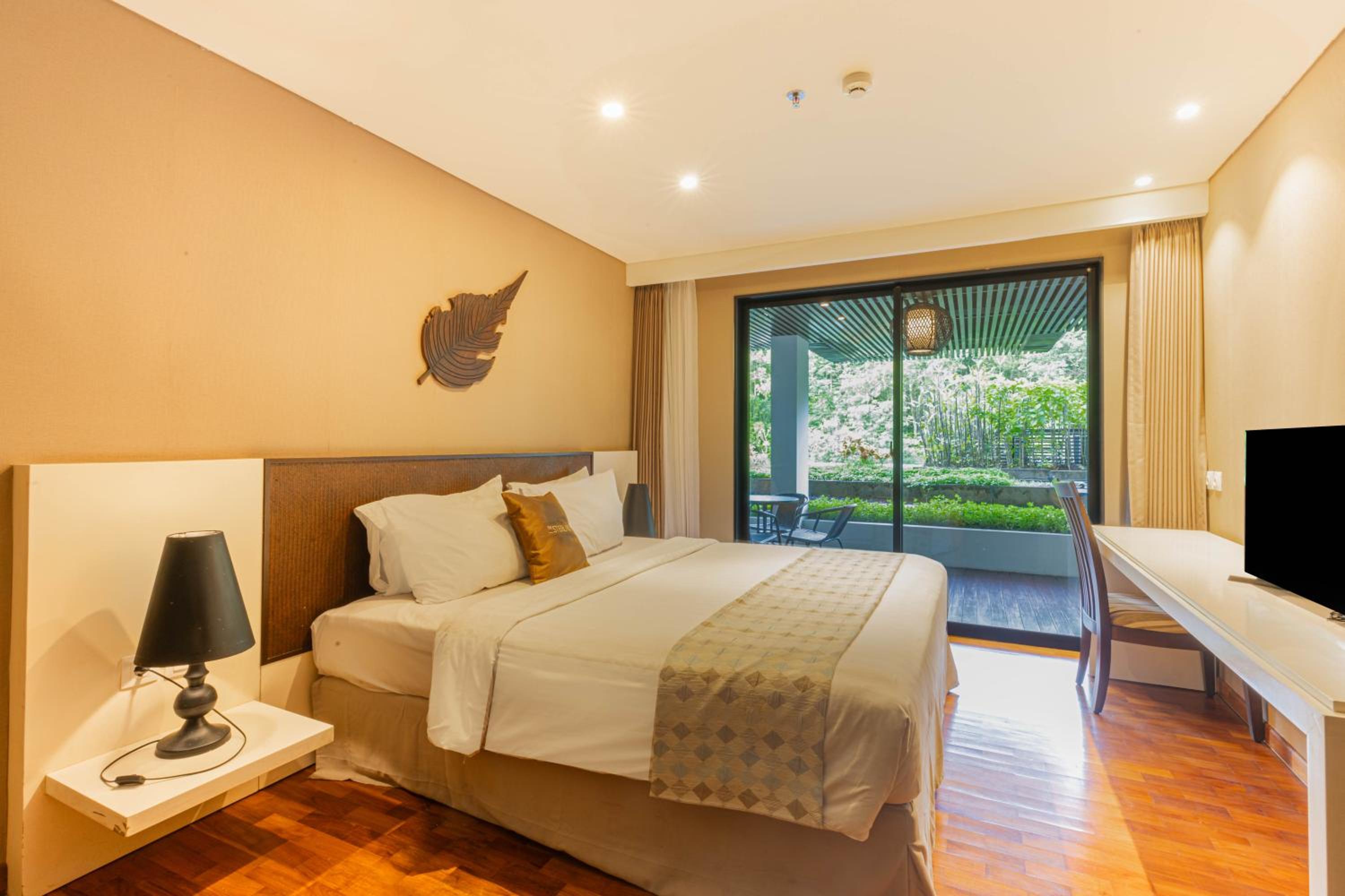 Three-Bedroom Villa - Photo 61