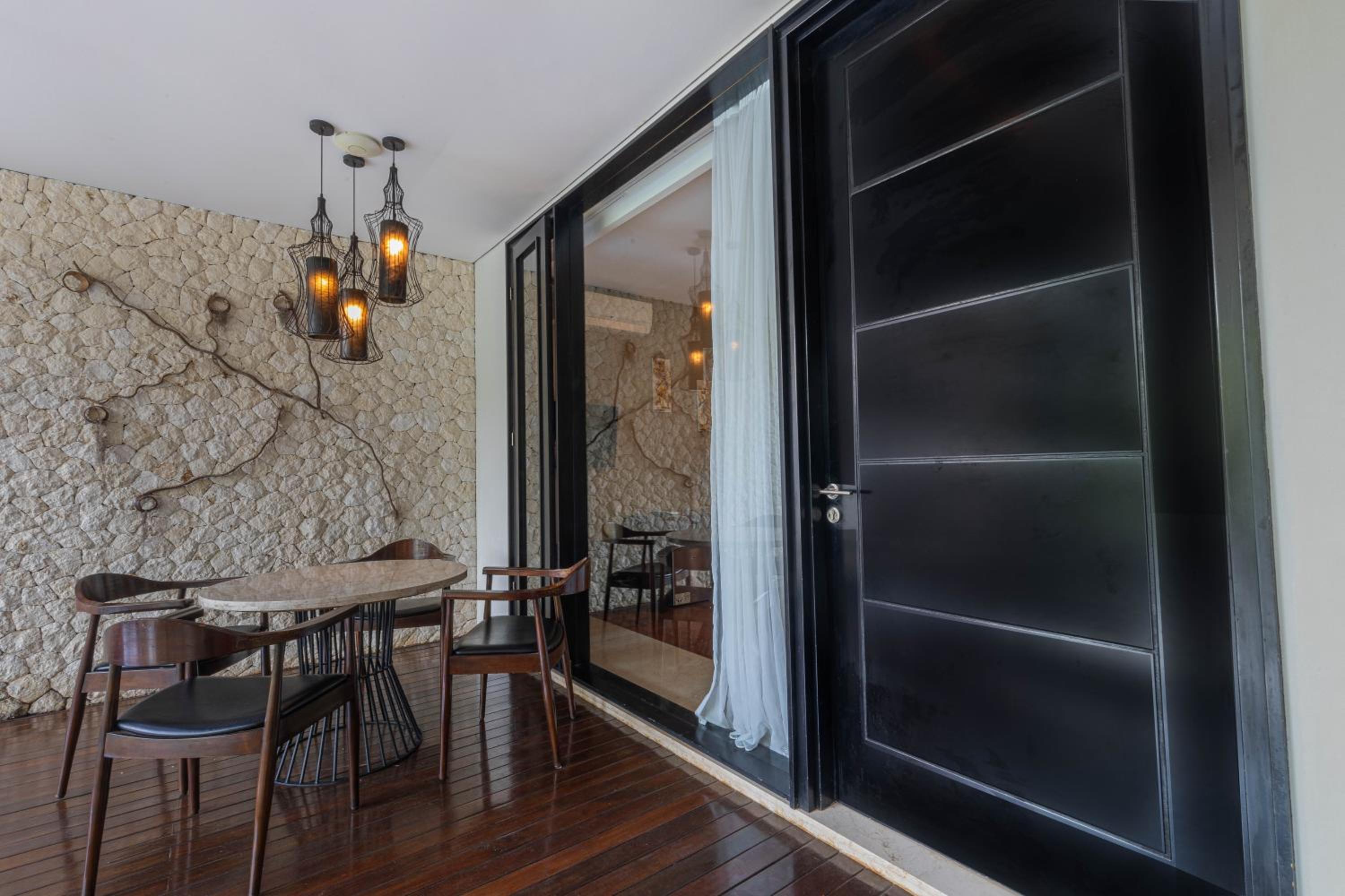 Three-Bedroom Villa - Photo 40
