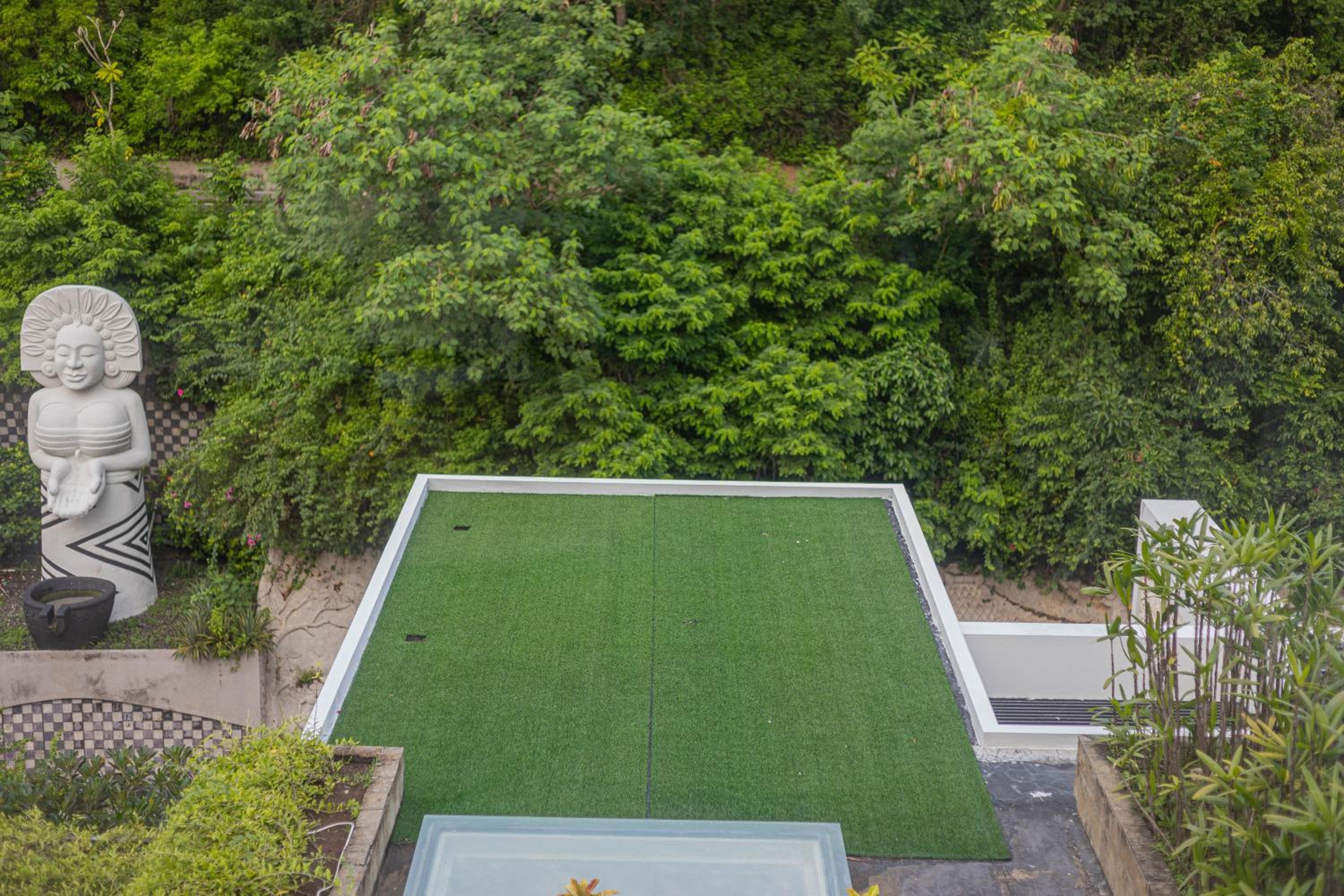 Three-Bedroom Villa - Photo 12