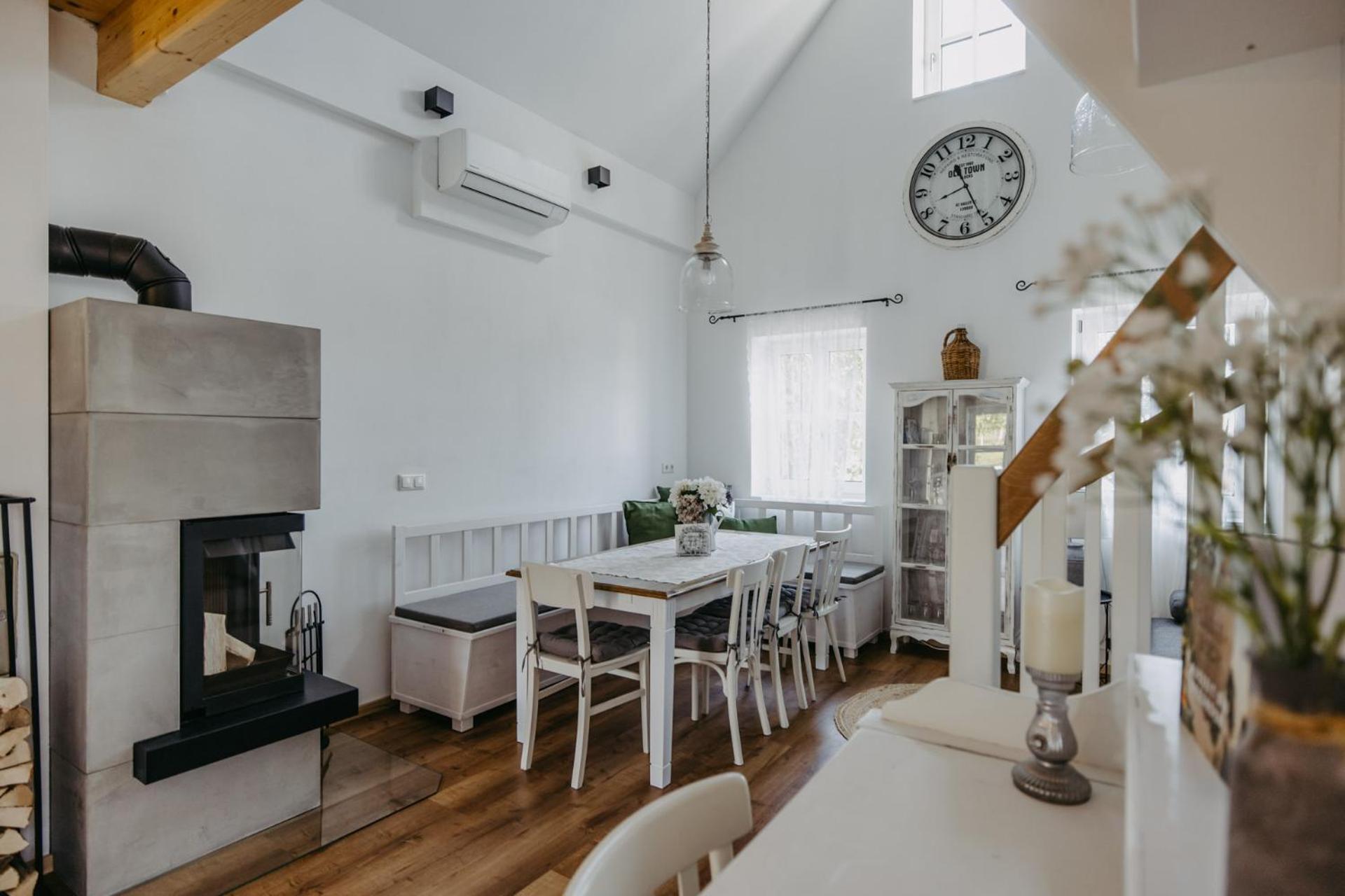 One-Bedroom House photo 3