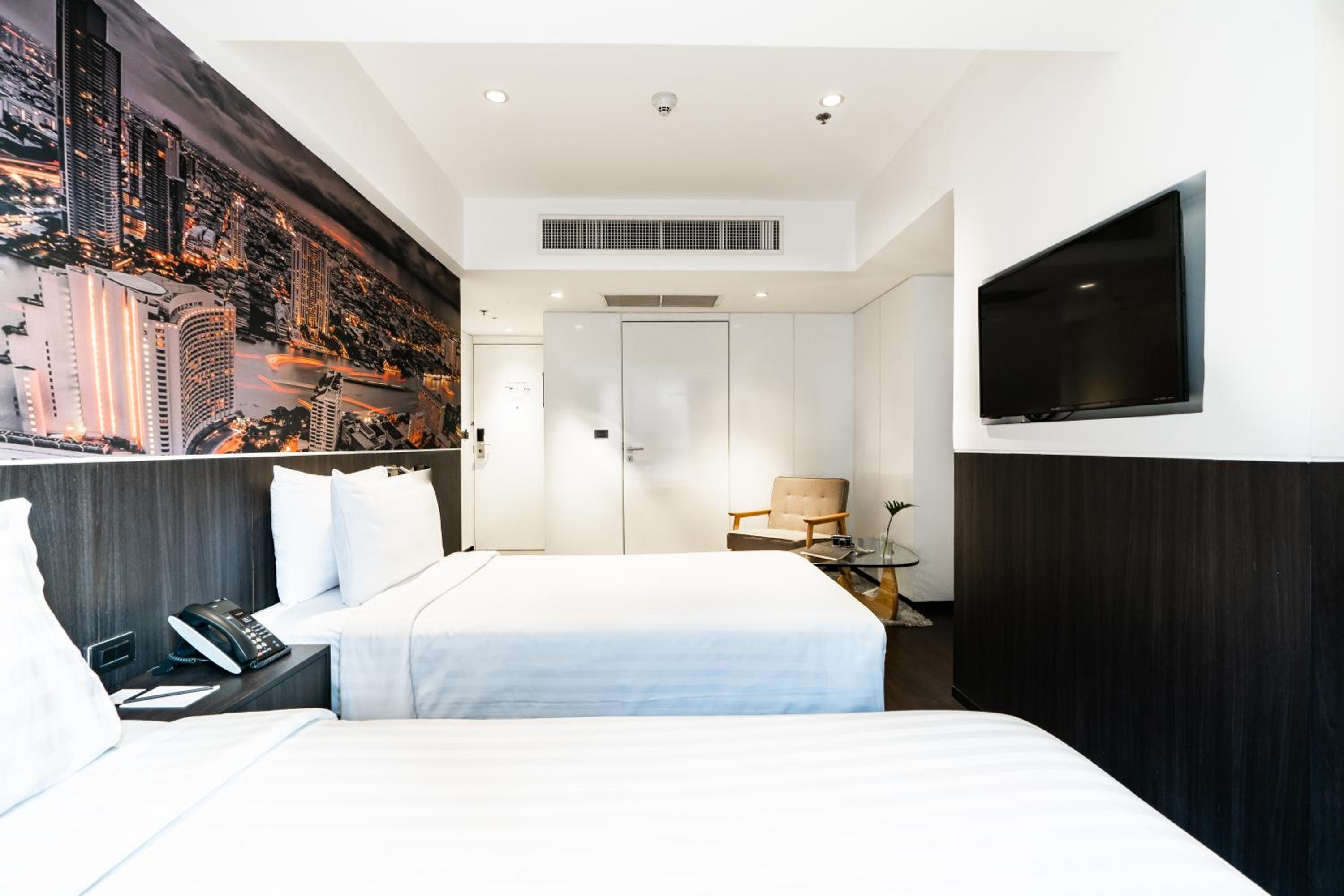 Executive Room photo 2