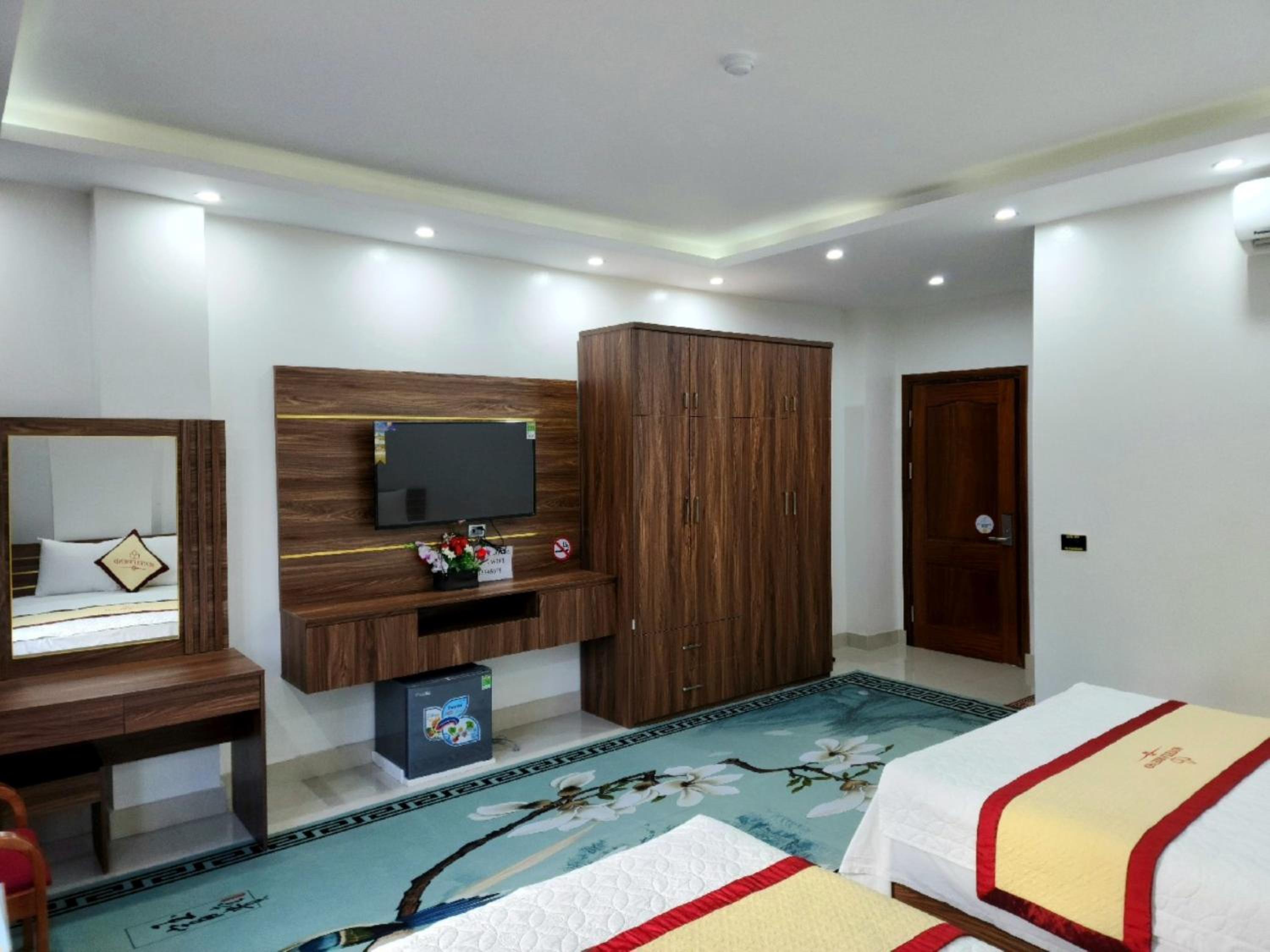 Twin Room - Photo 3