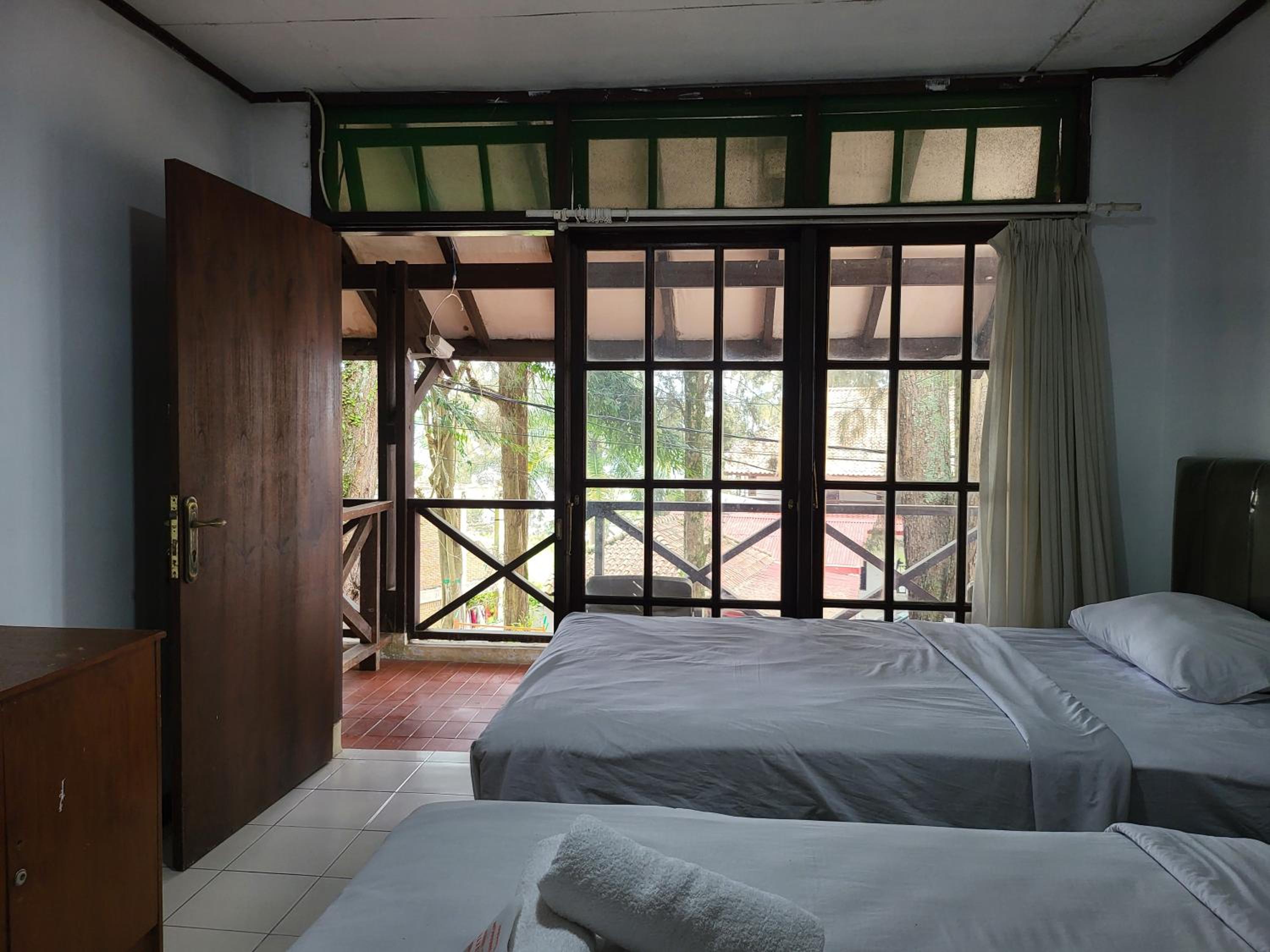 Standard Twin Room photo 3