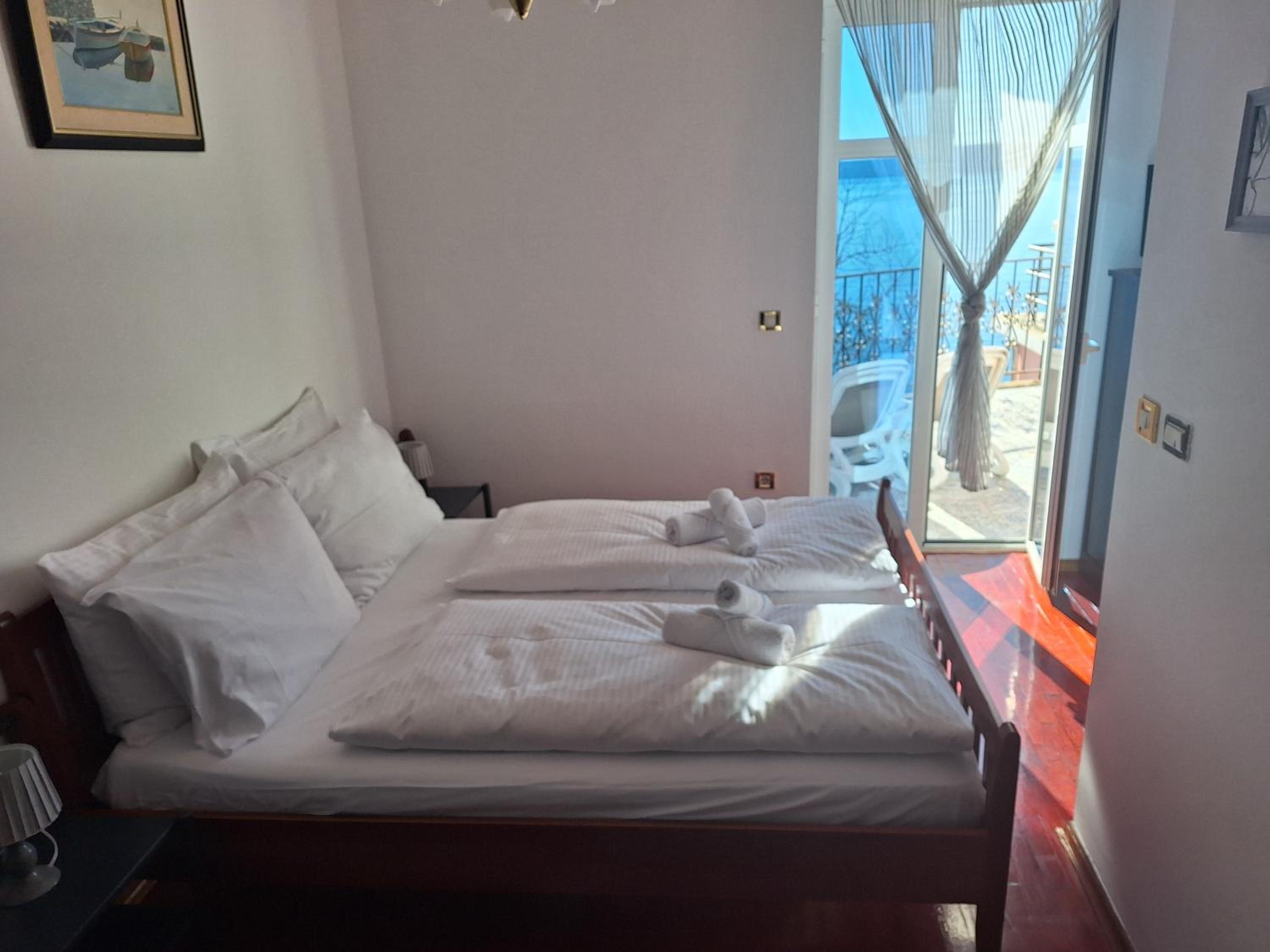 Double Room with Balcony and Sea View