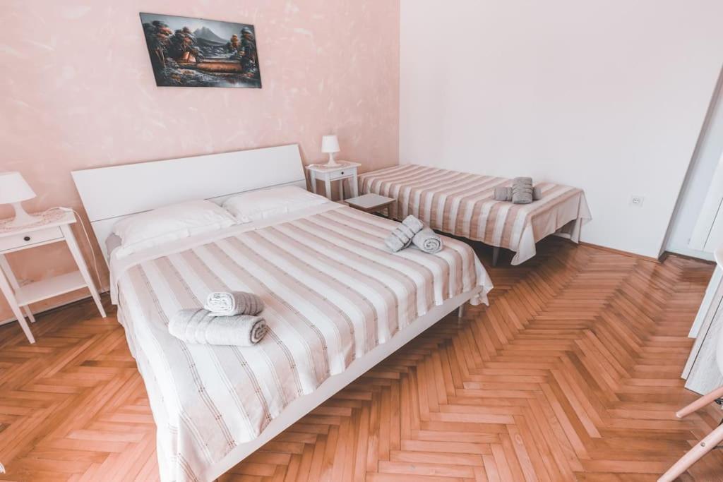 One-Bedroom Apartment With Garden View
