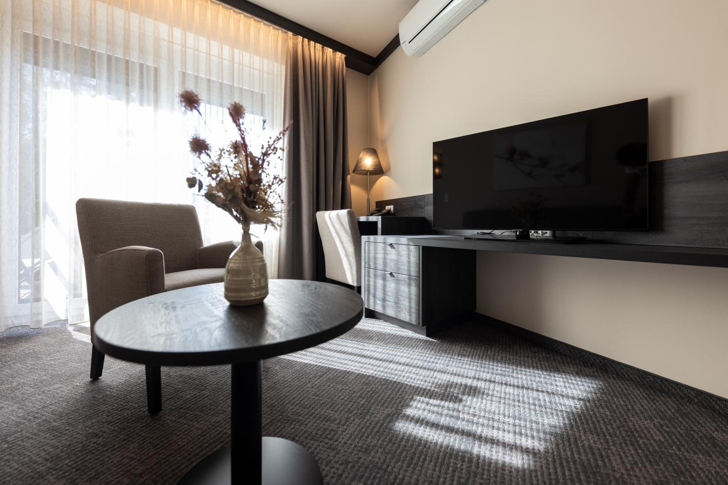 Suite with Thermal Bath Access photo 2