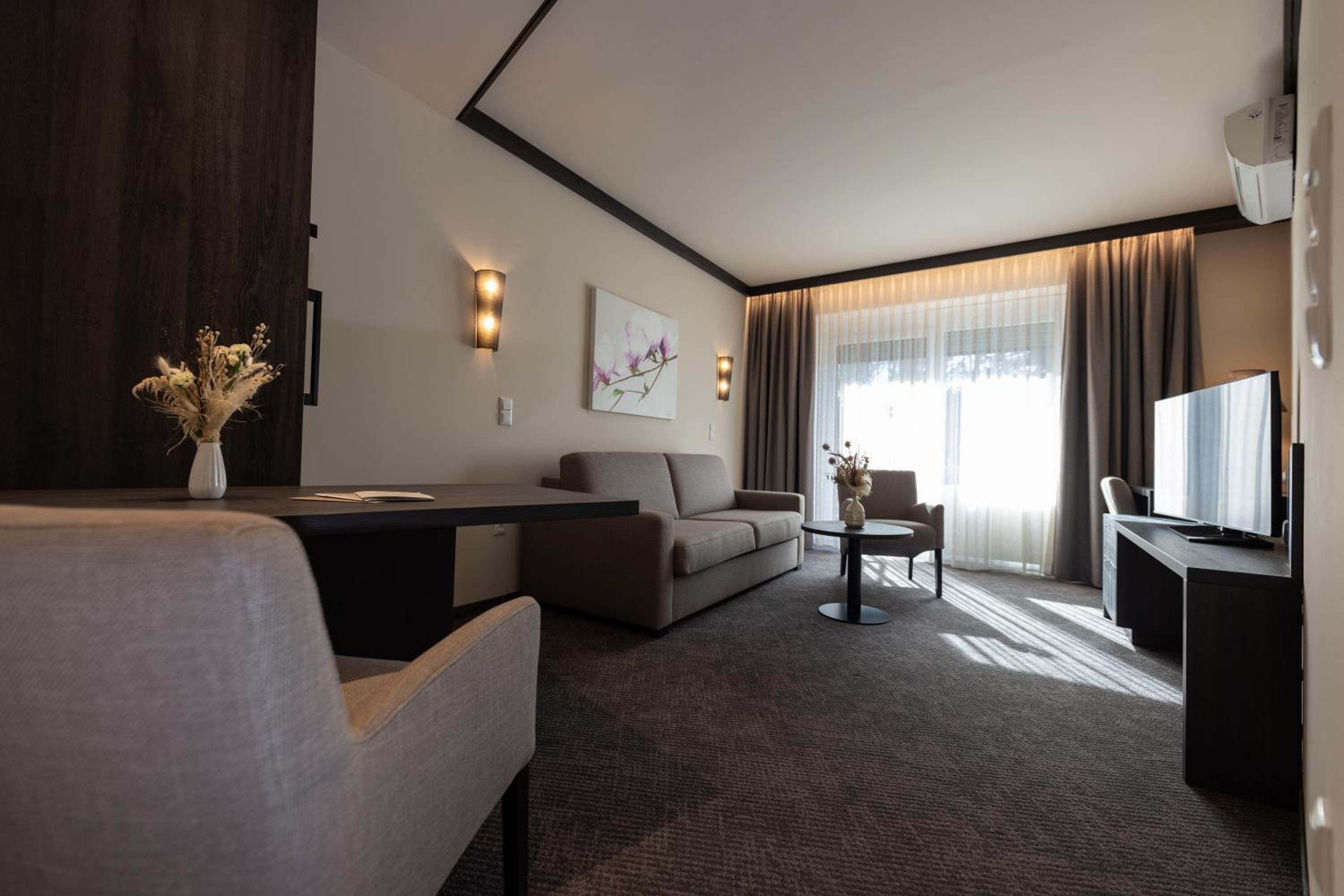 Suite with Thermal Bath Access photo 3