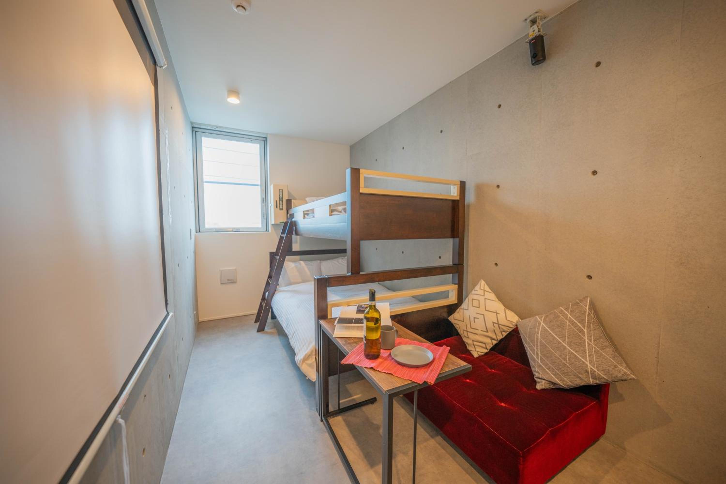 Apartment photo 2