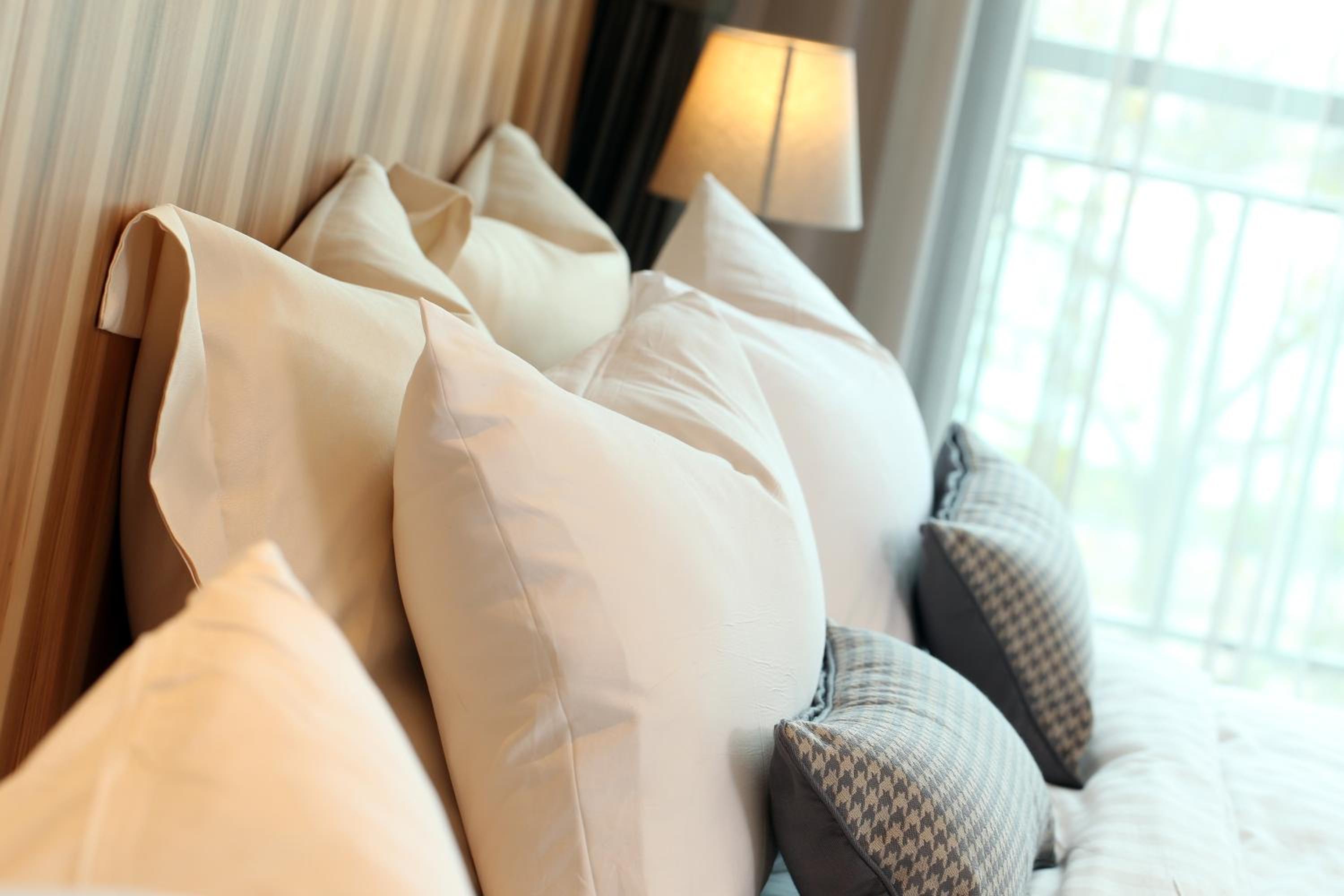Corner Deluxe Room - Photo 2