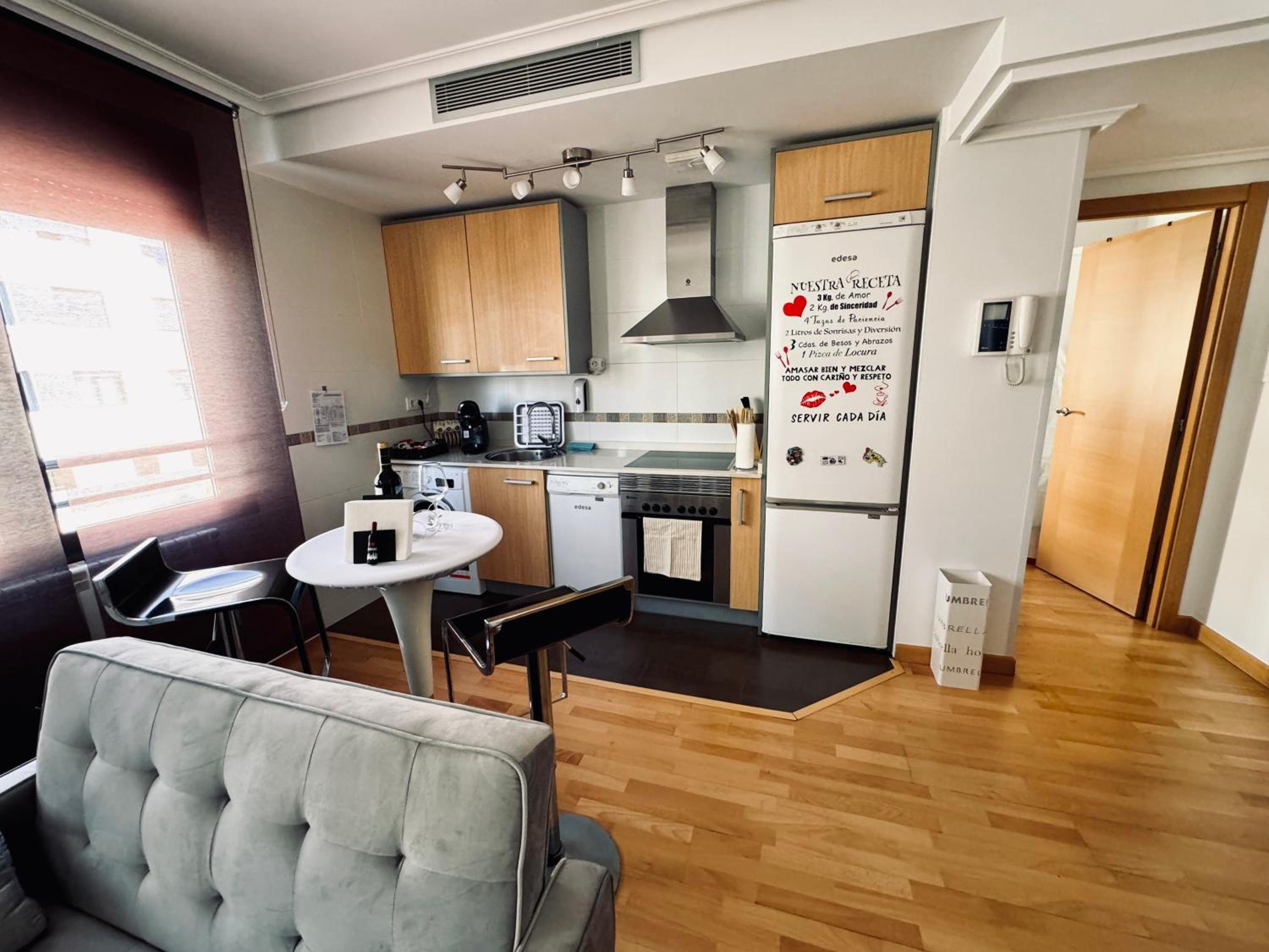One-Bedroom Apartment photo 3