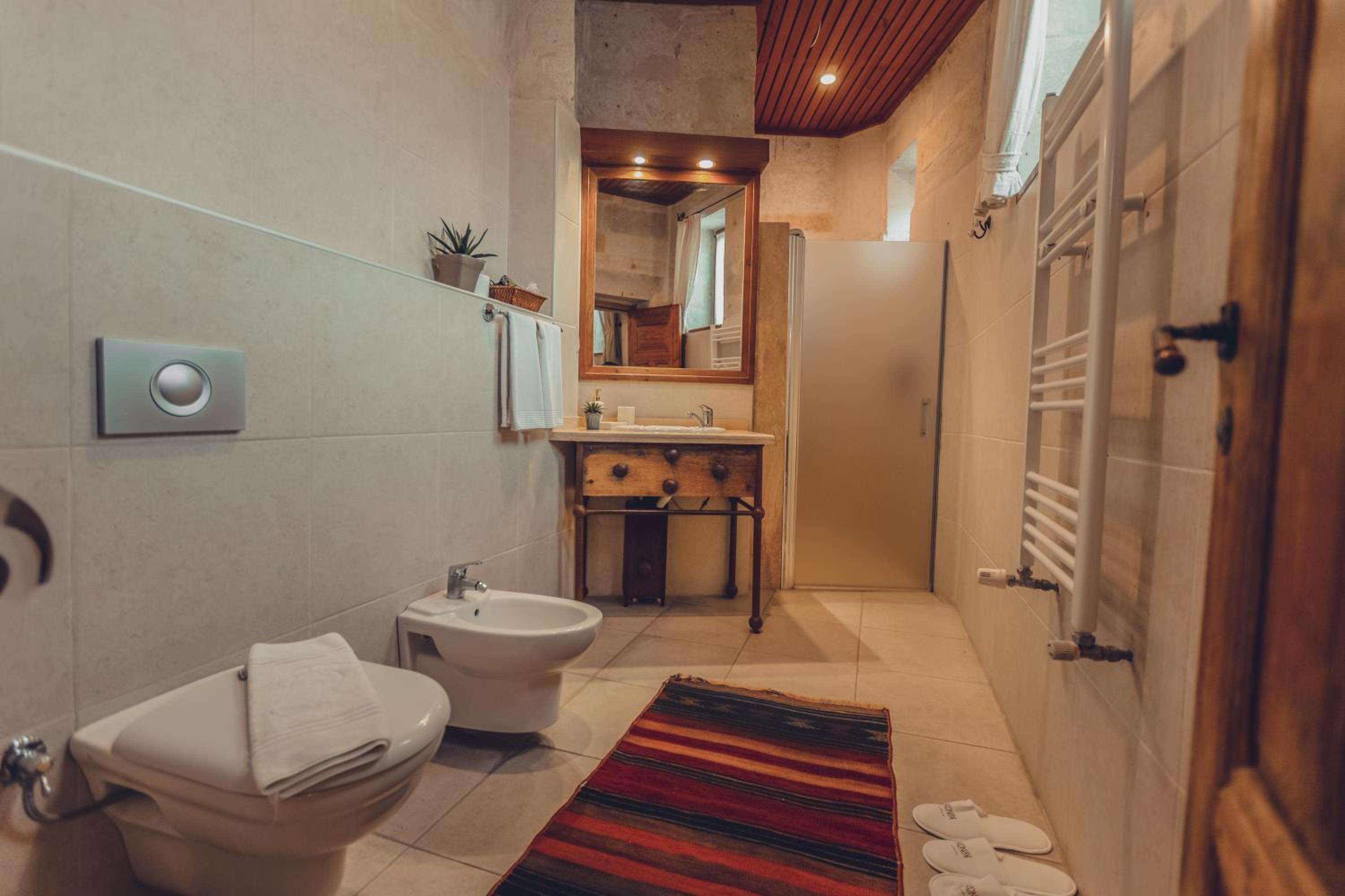 Standard Double or Twin Room - Photo 30