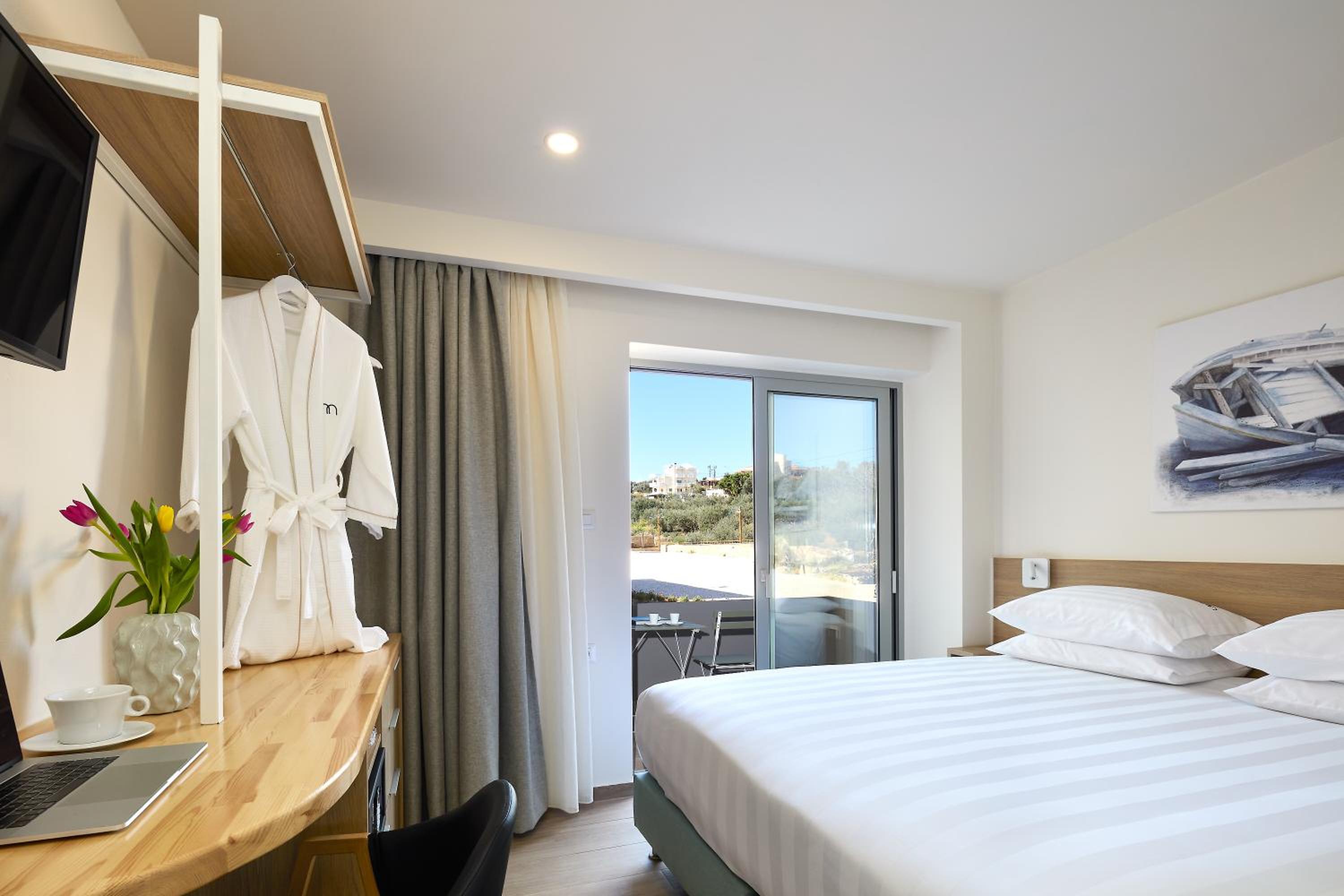 Deluxe Suite photo 1