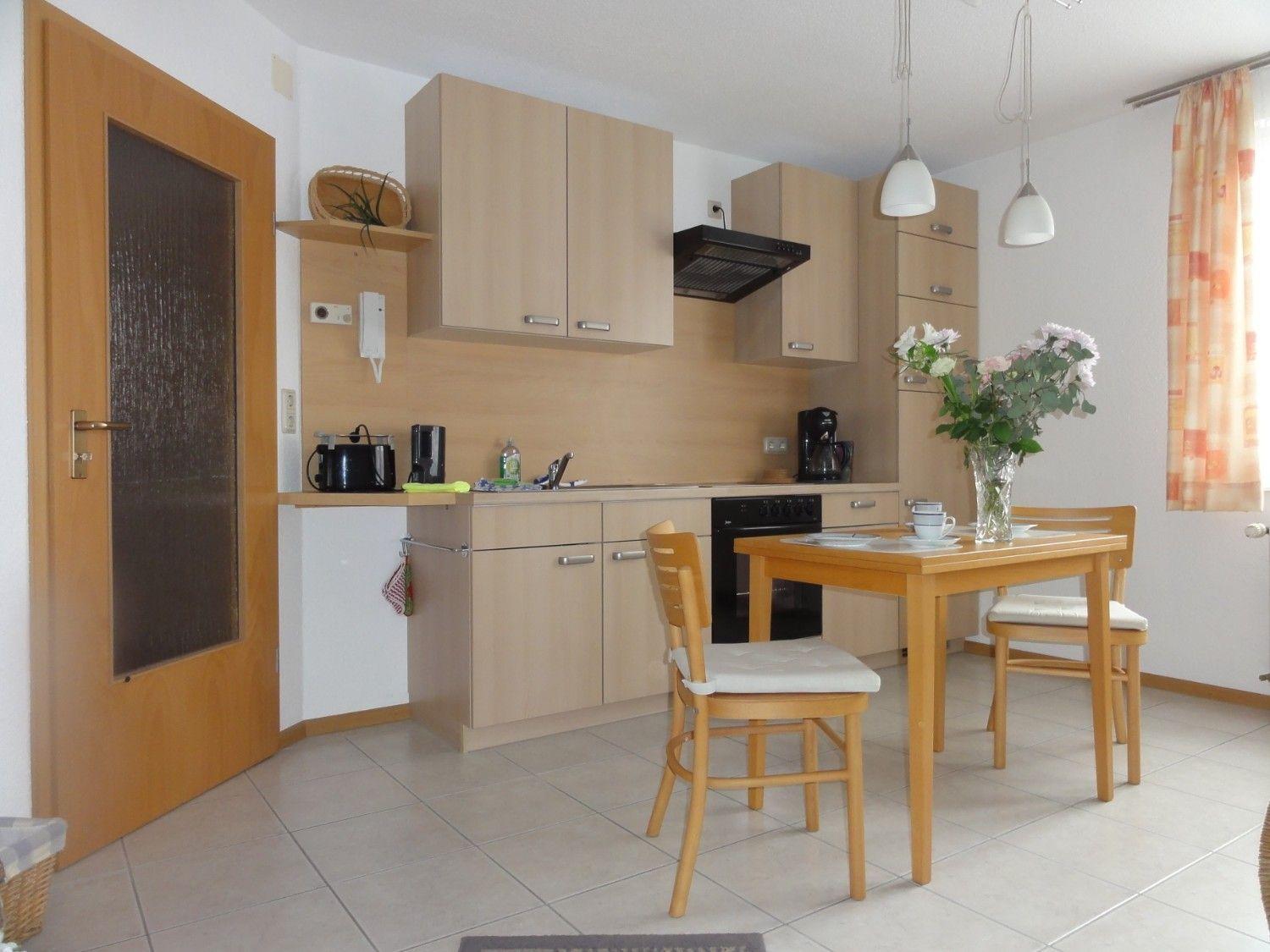 Apartment with Balcony and Mountain View photo 3