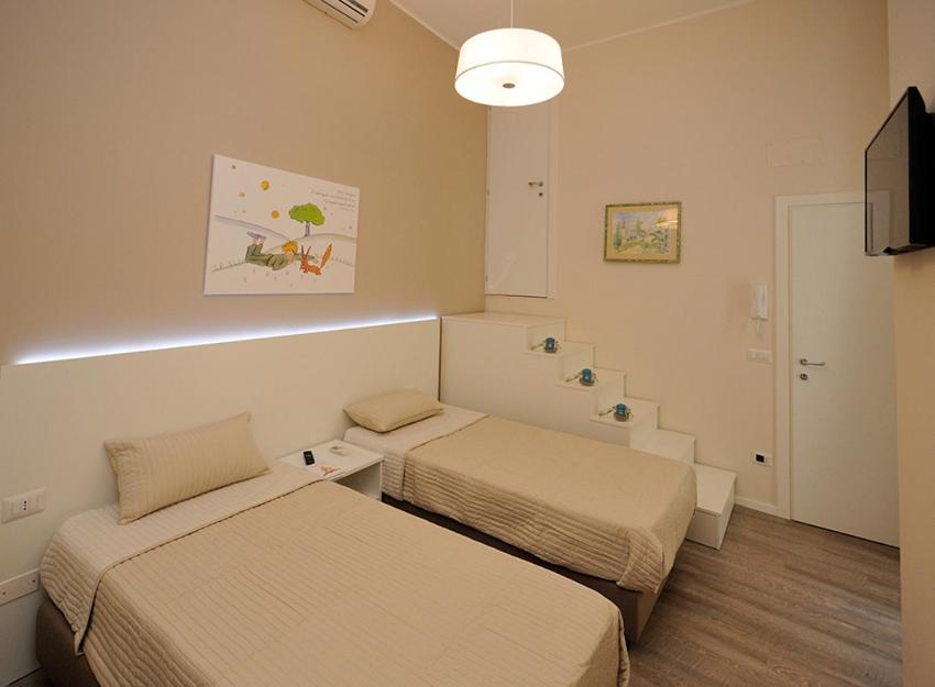 Double or Twin Room - Photo 14