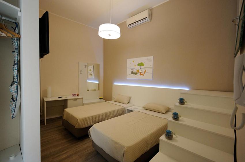 Double or Twin Room - Photo 5