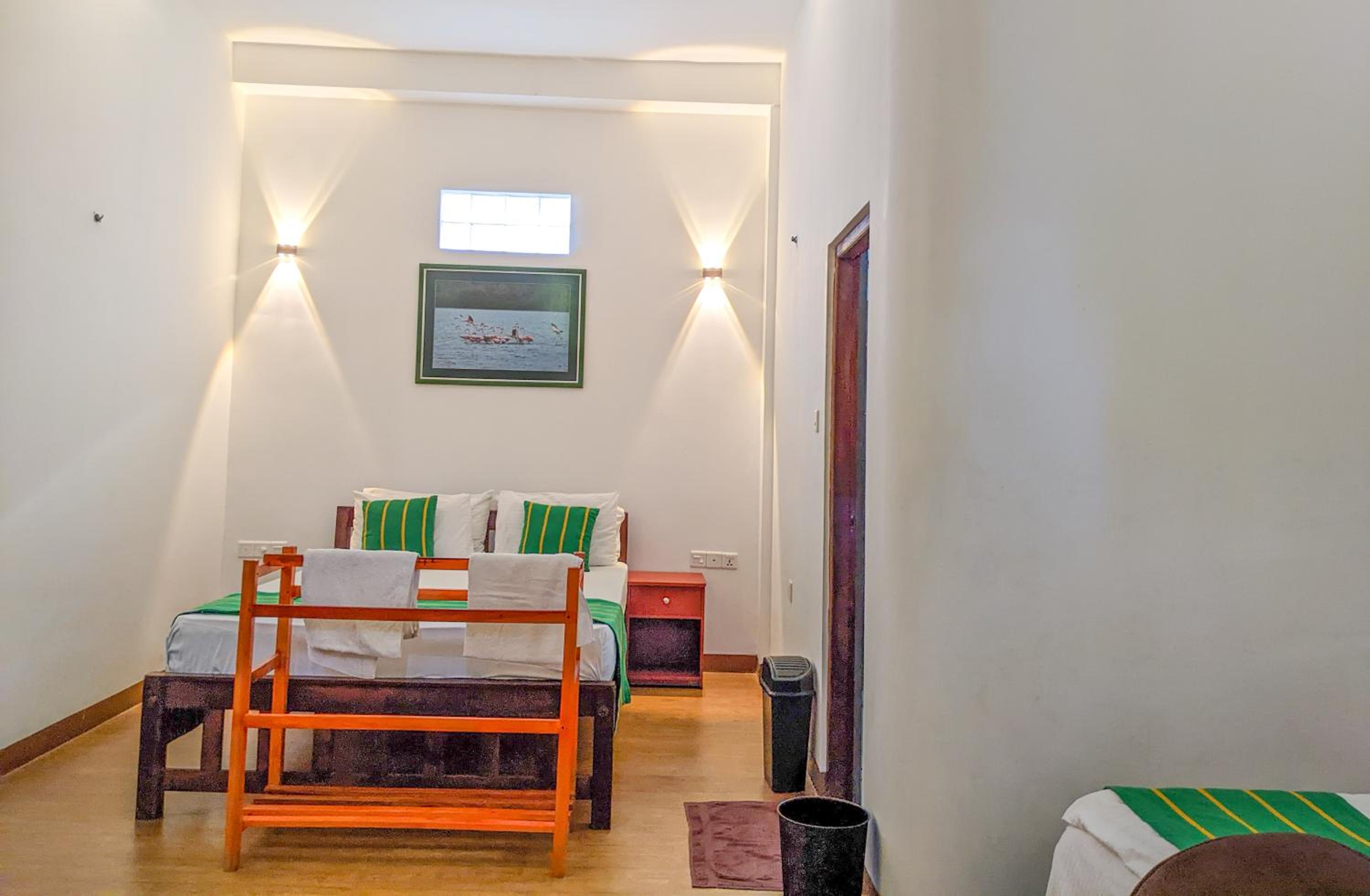 Family Room with Garden View - Photo 4
