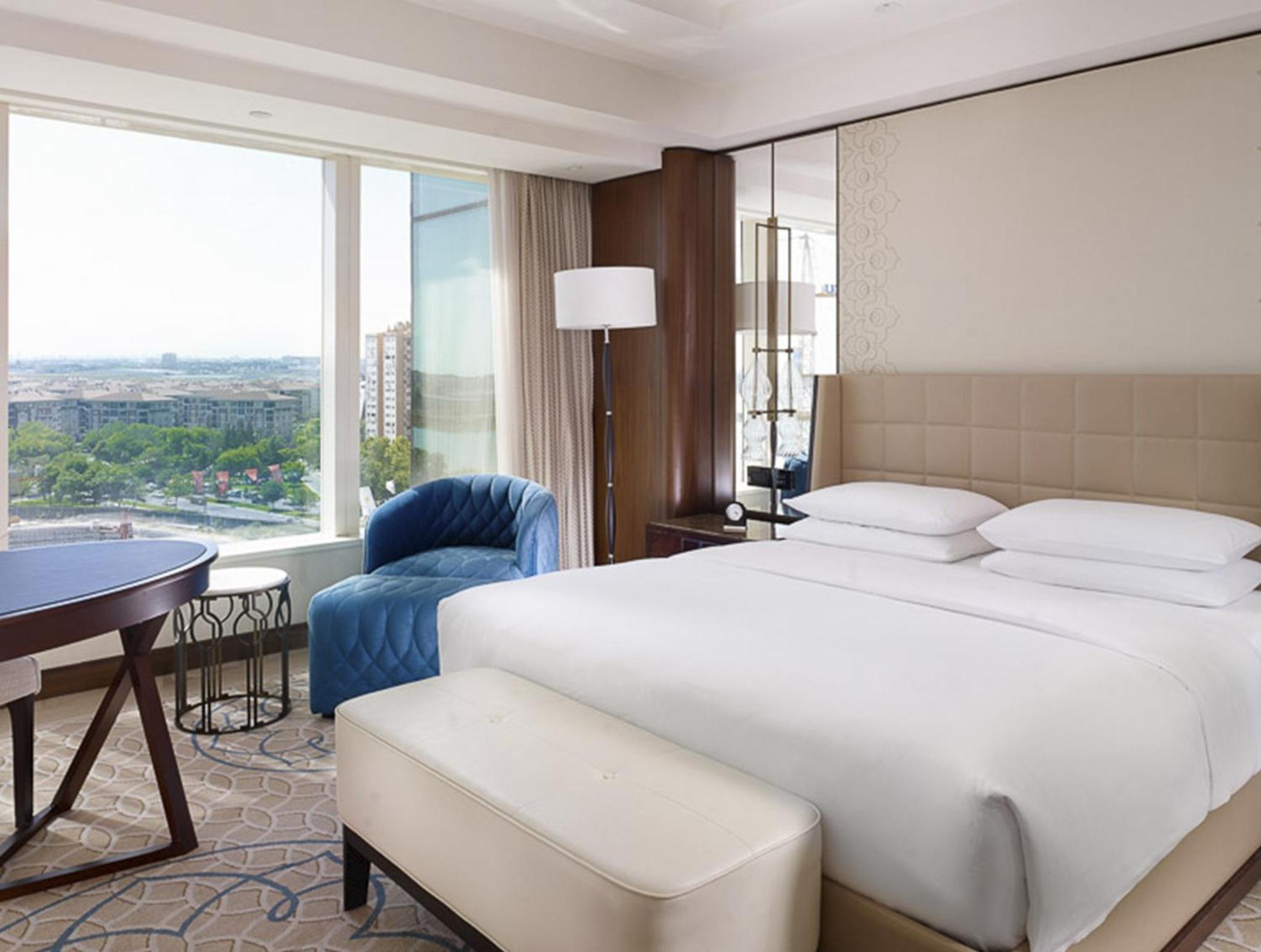 King Room with Sea View thumbnail 6