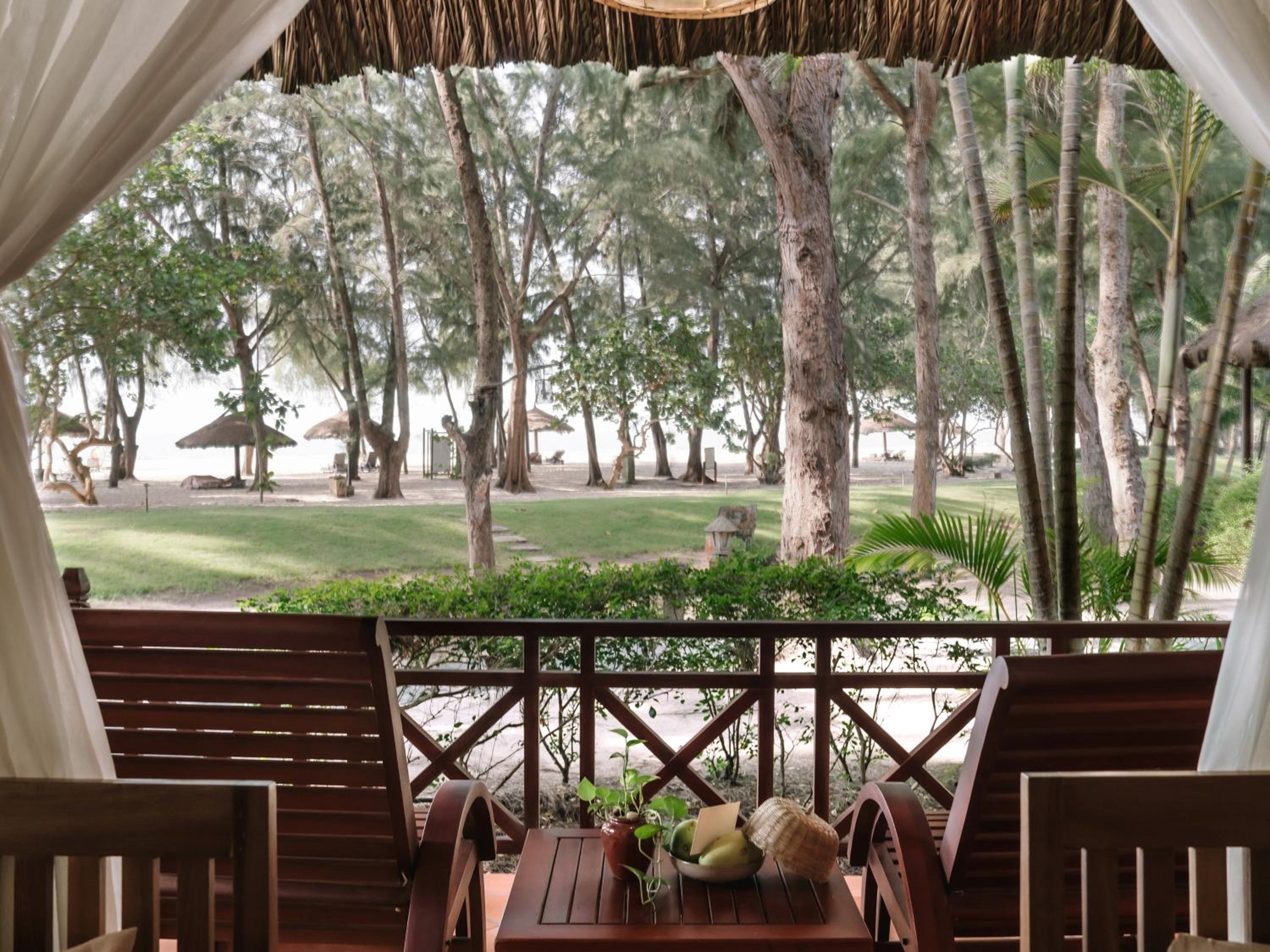 Premier Ocean Bungalow - Photo 2