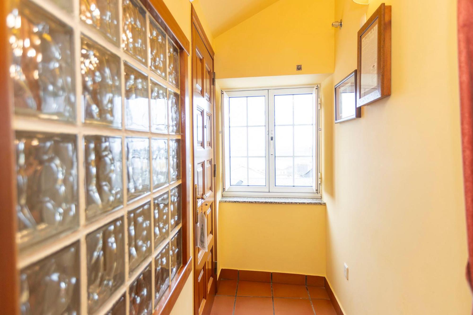 Standard Apartment - Photo 2