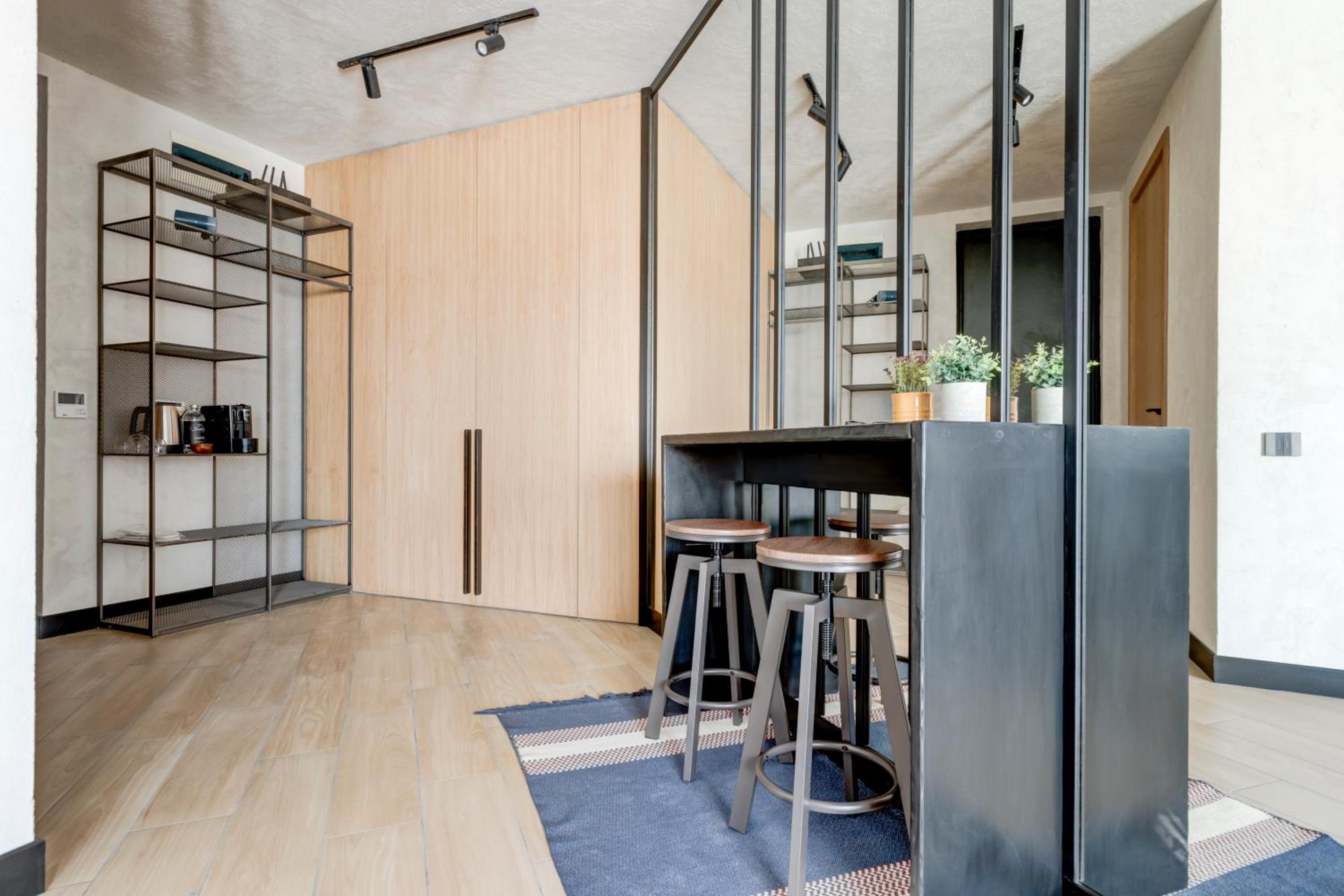 Studio with Terrace