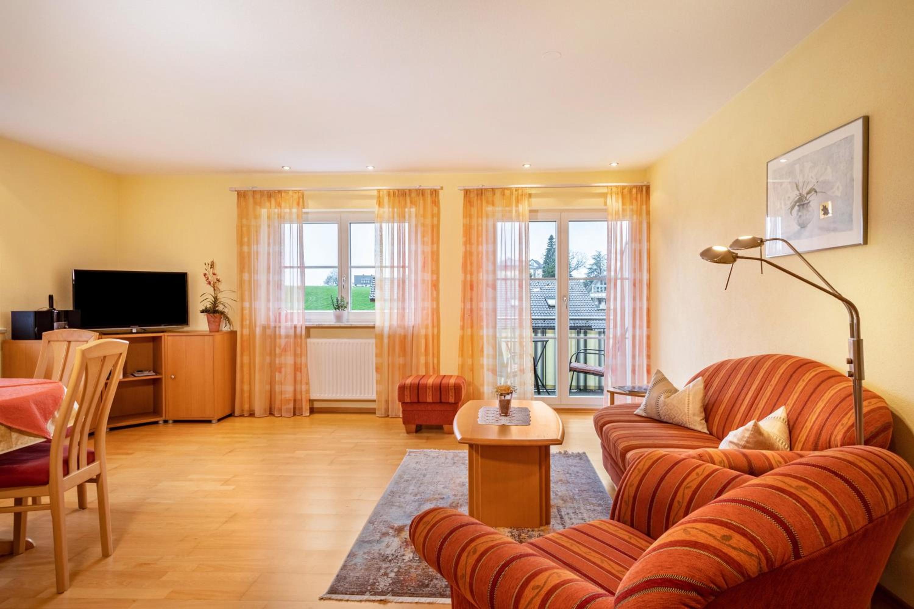 Superior One-Bedroom Apartment with Balcony photo 2