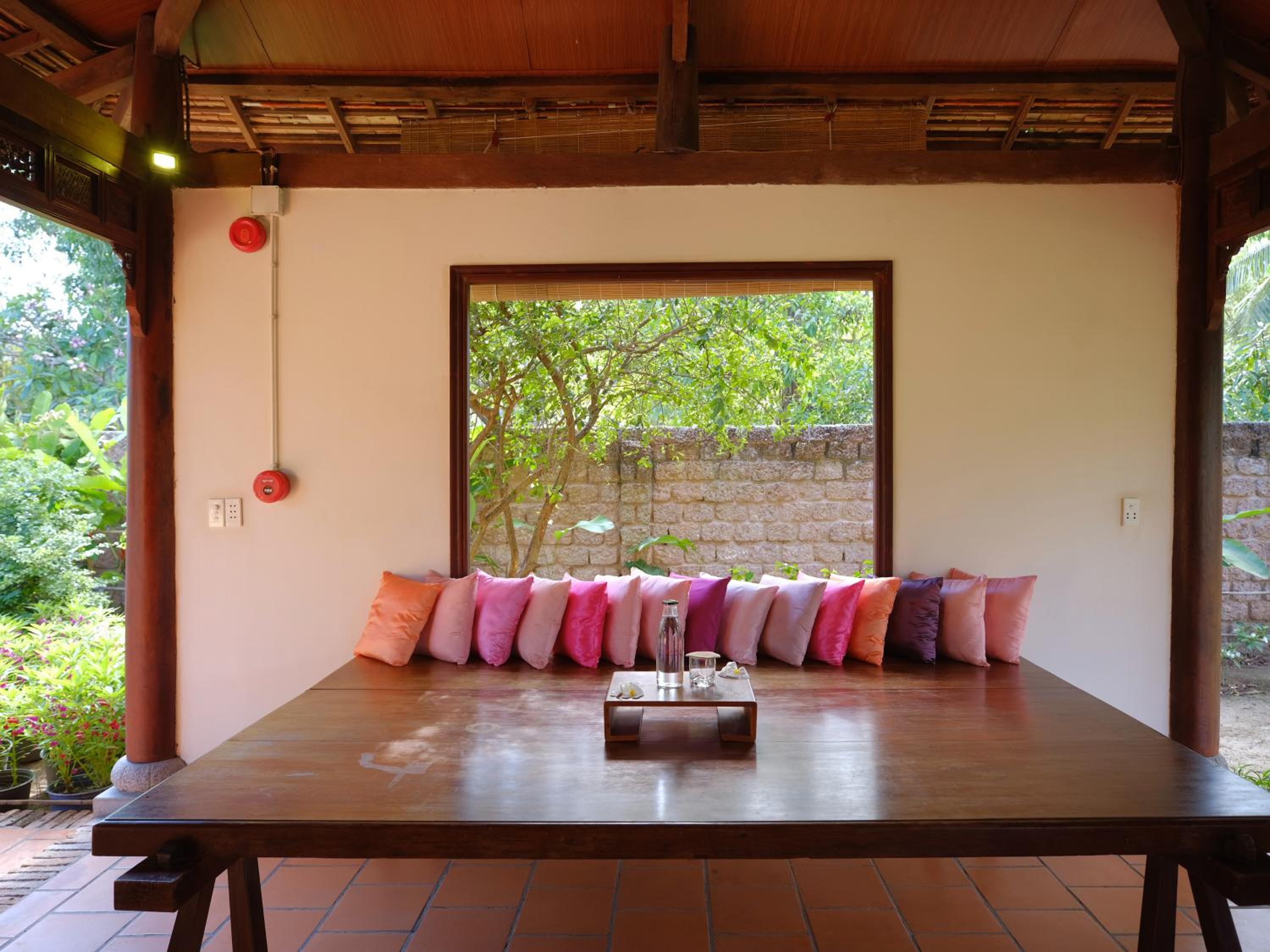 One-Bedroom Pool Villa - Photo 2