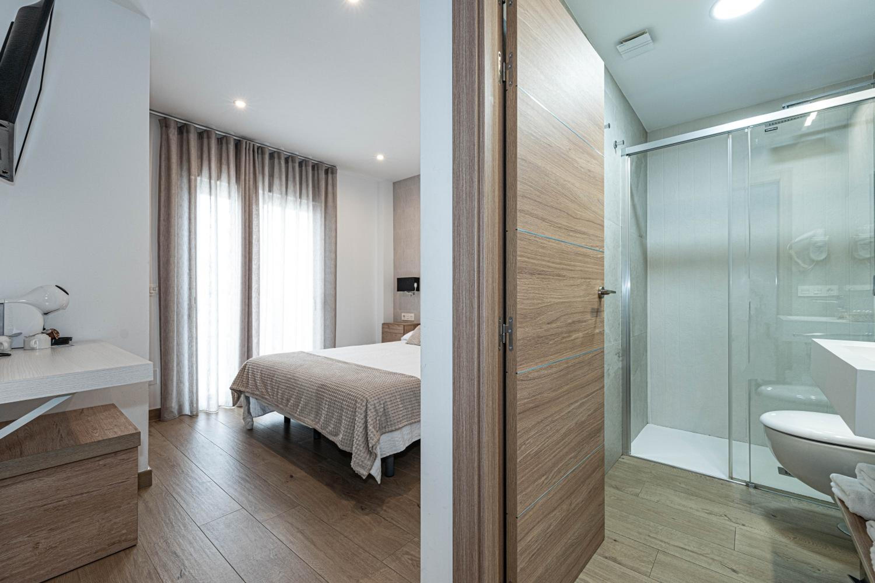Double Room with Terrace - Photo 6