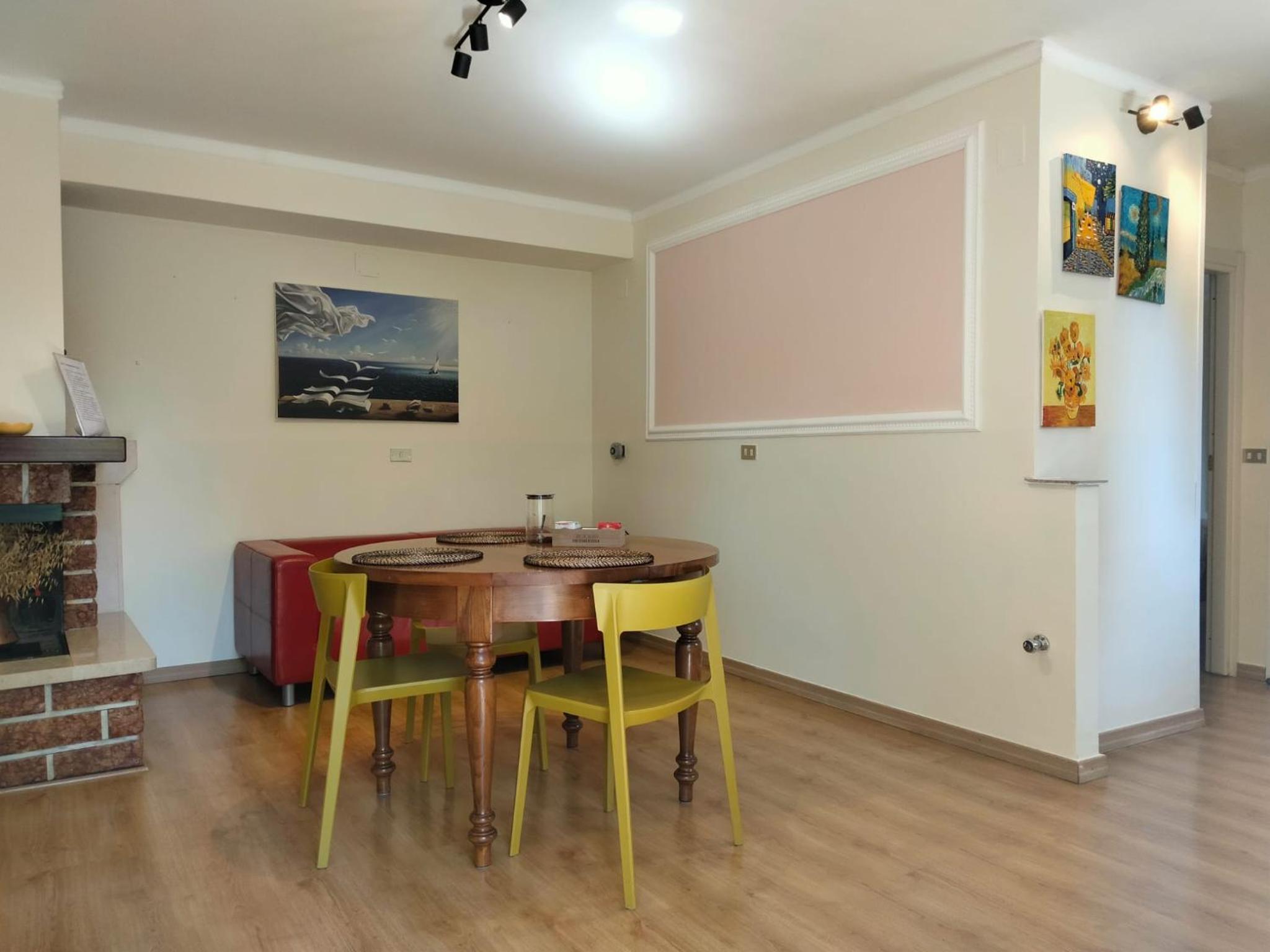 Family Studio - Photo 11
