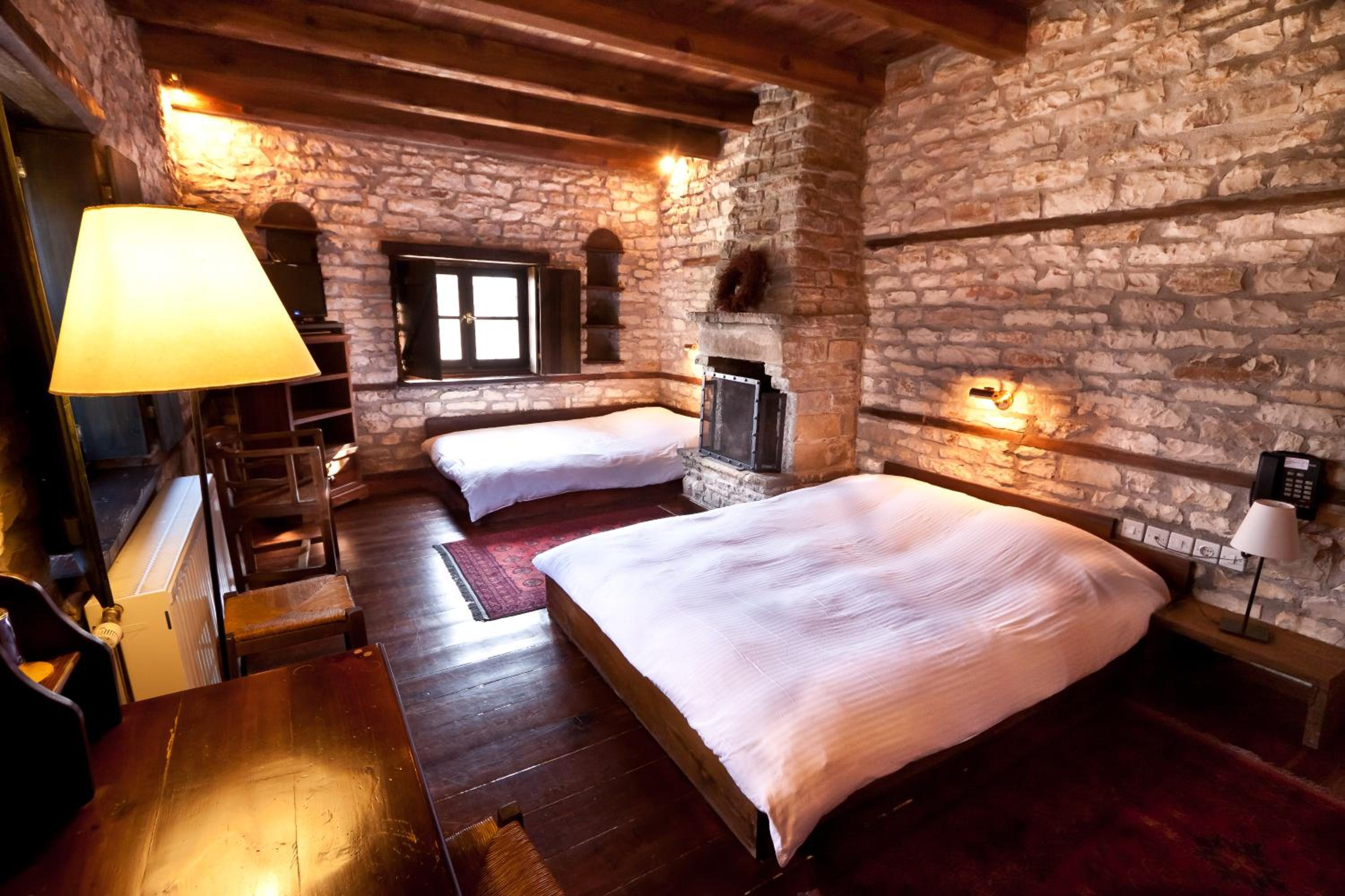 Quadruple Room - Photo 19