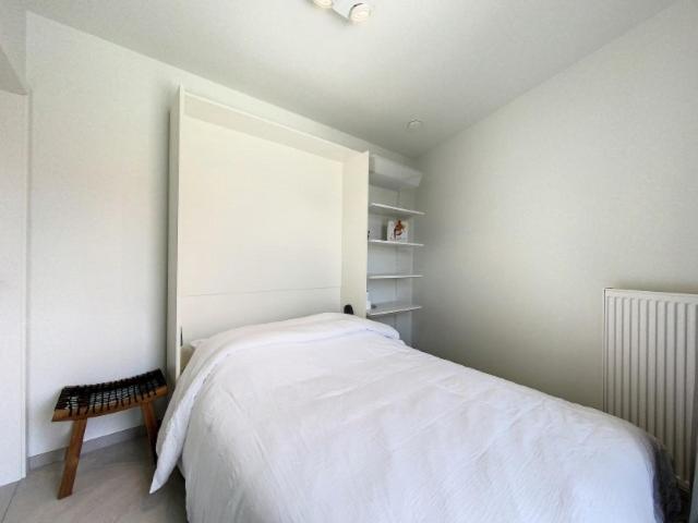 Three-Bedroom Apartment photo 1