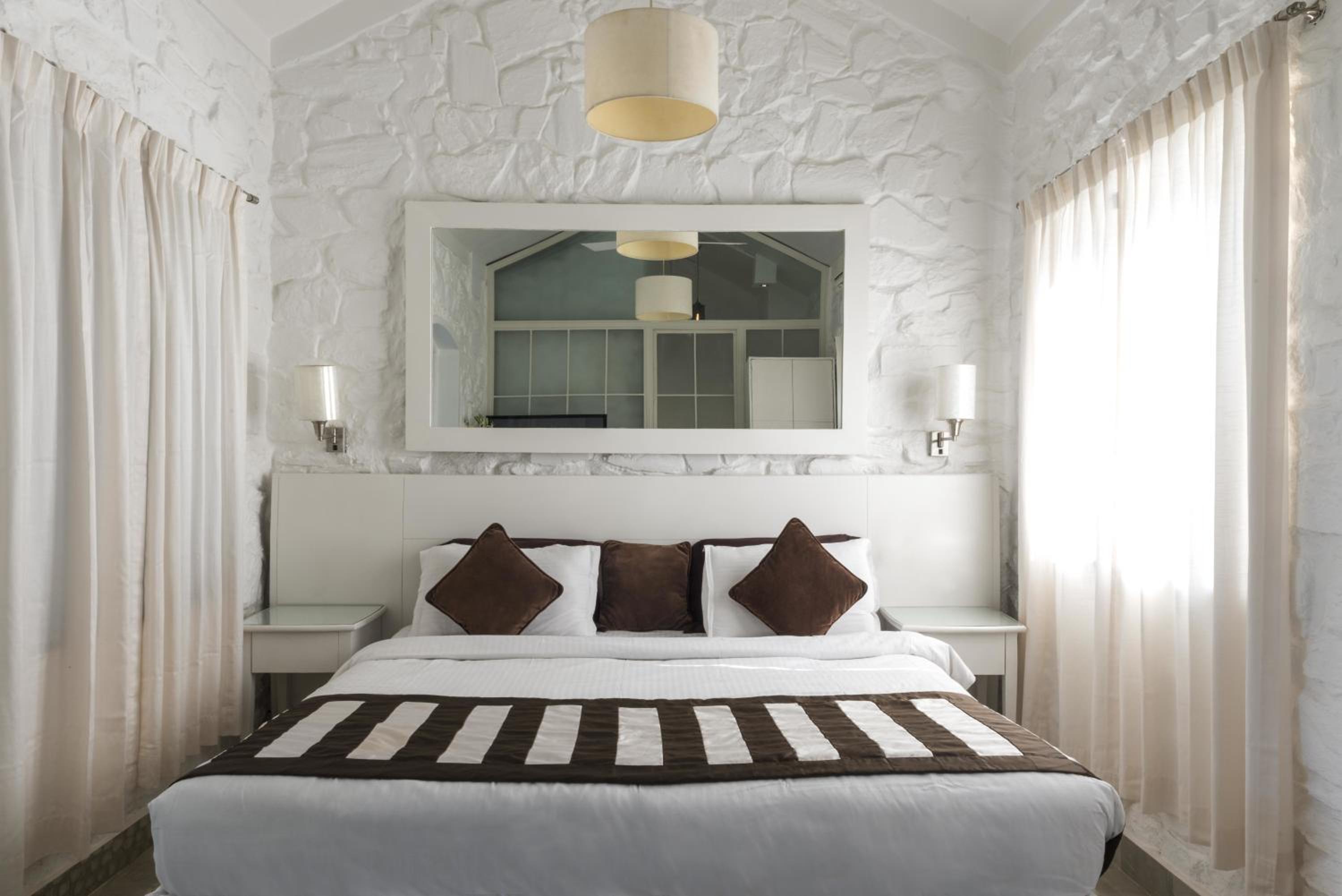 Standard Double Room - Photo 4