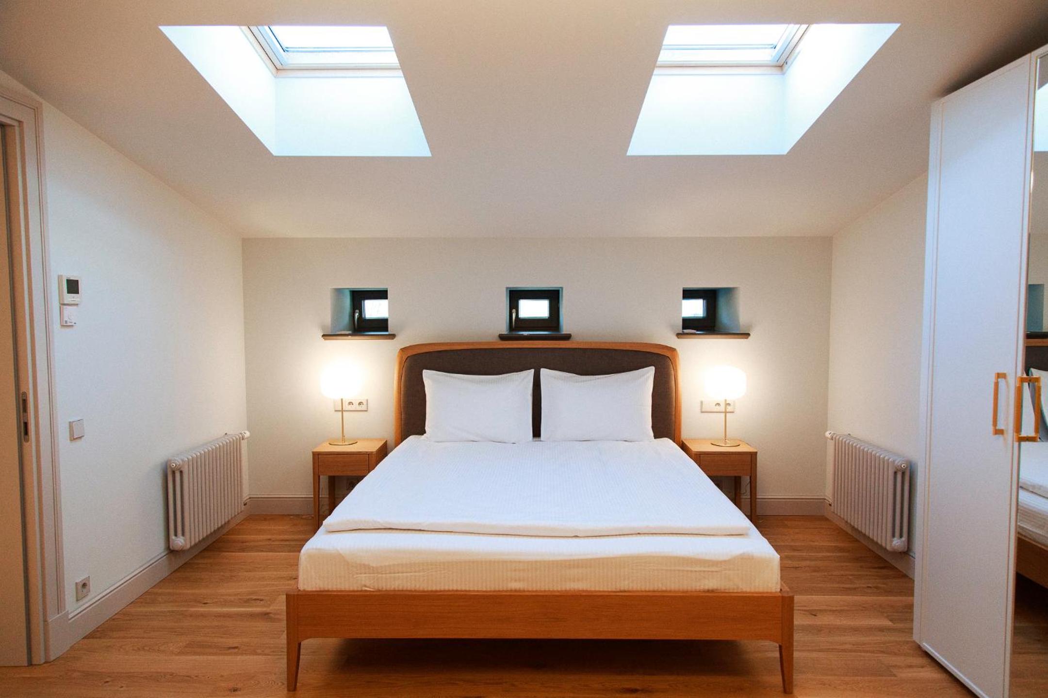One-Bedroom Mansard photo 1