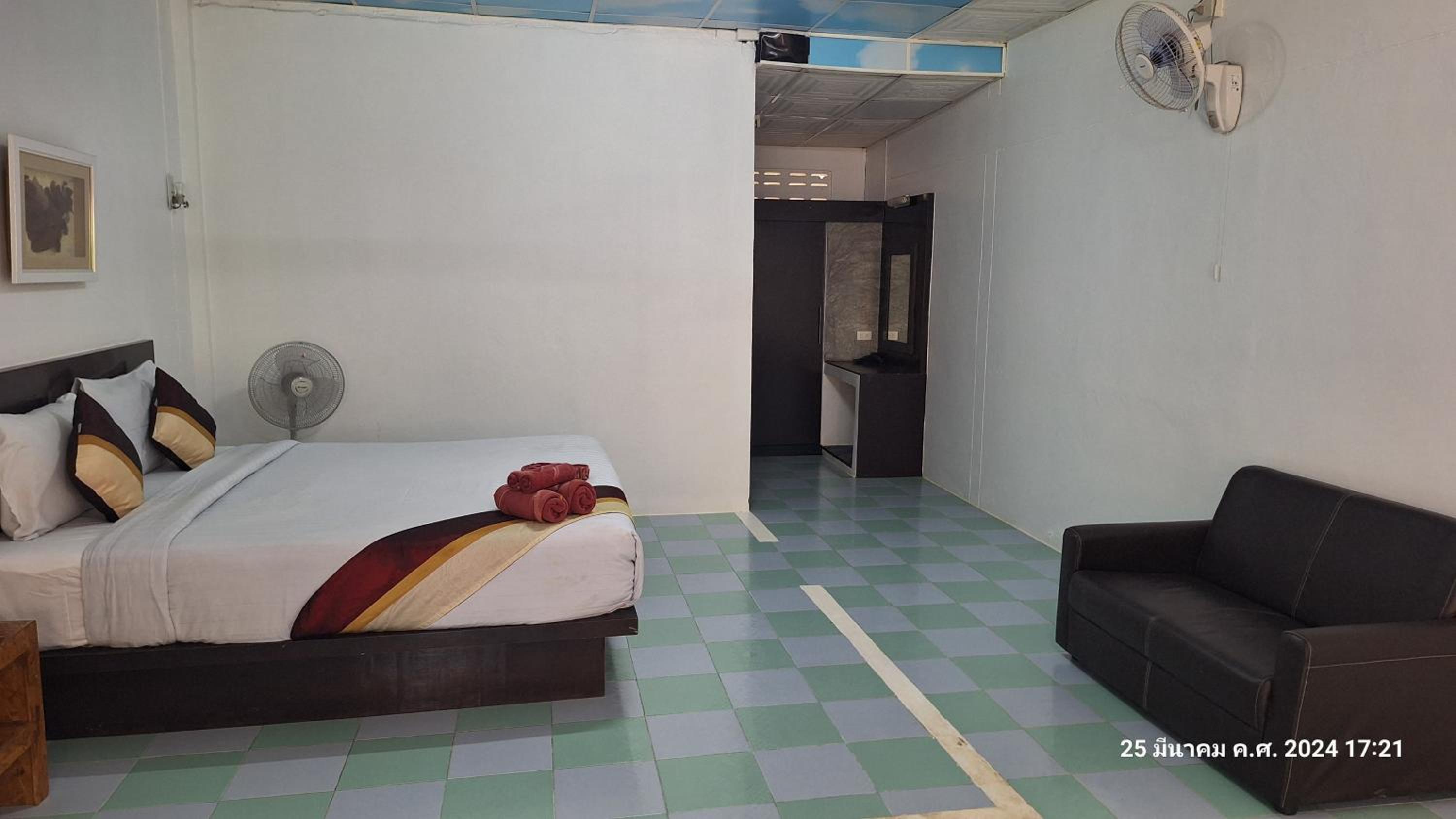 Standard Double Room With Fan