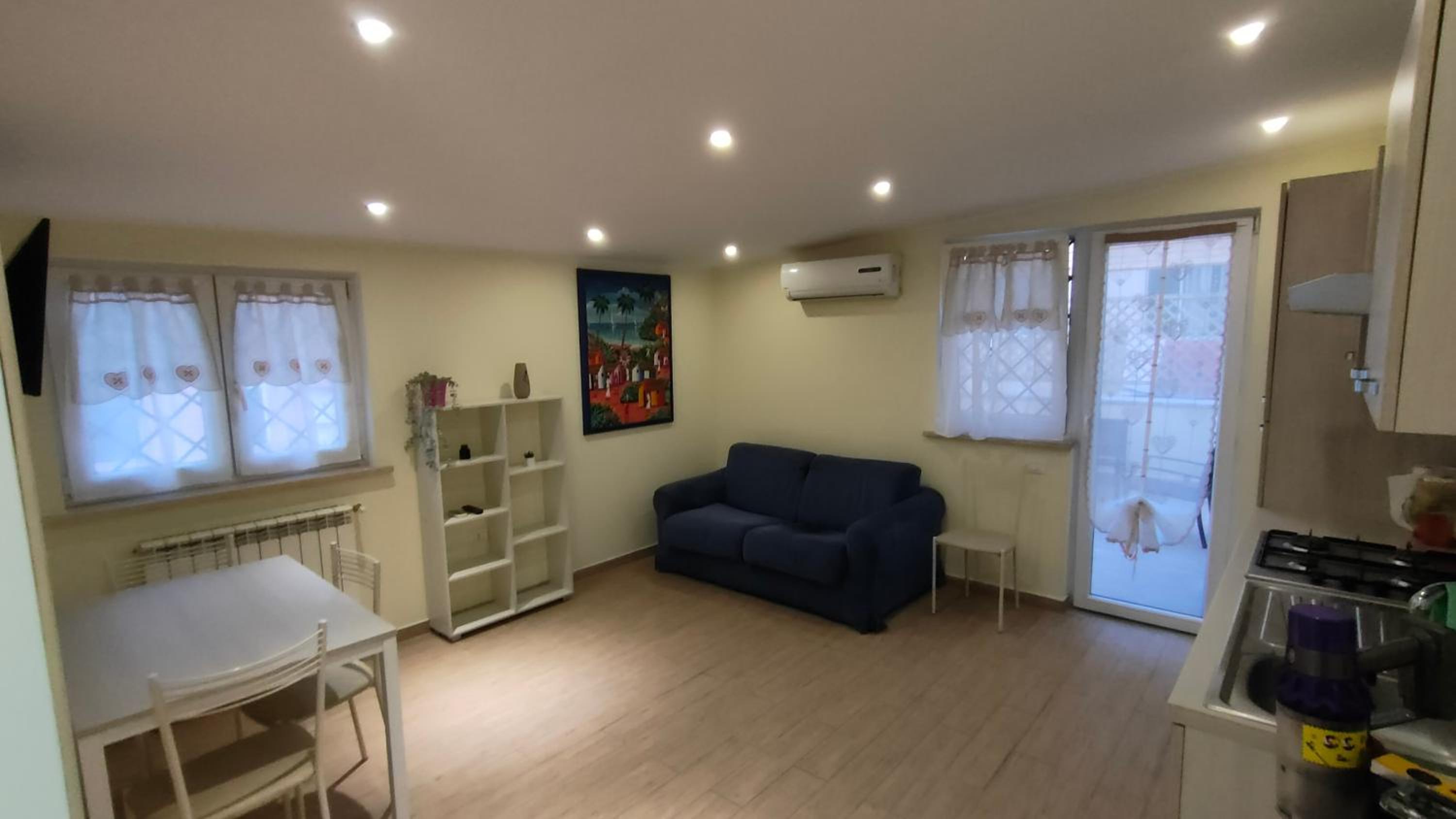 One-Bedroom Apartment
