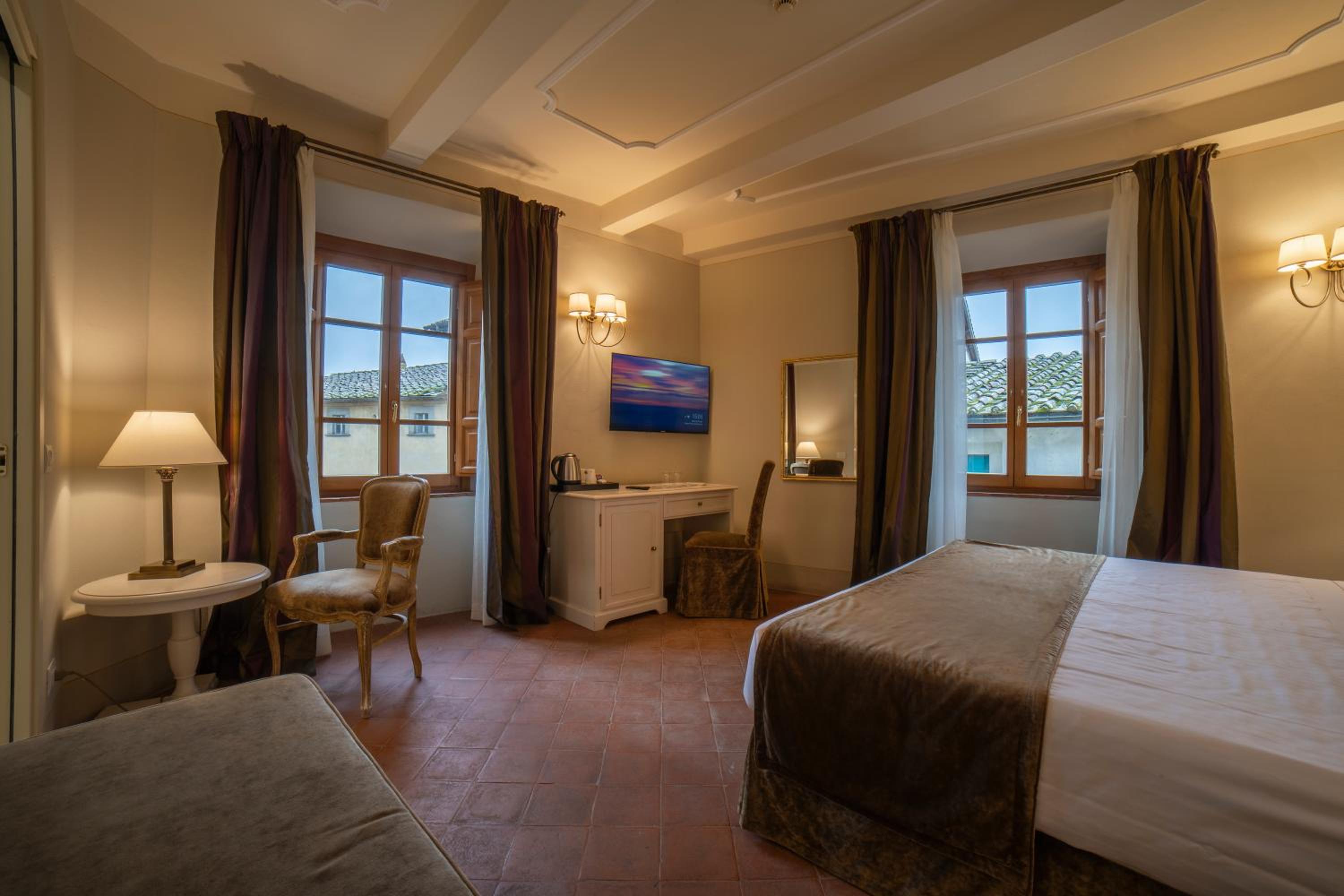 Deluxe Double Room - Photo 7