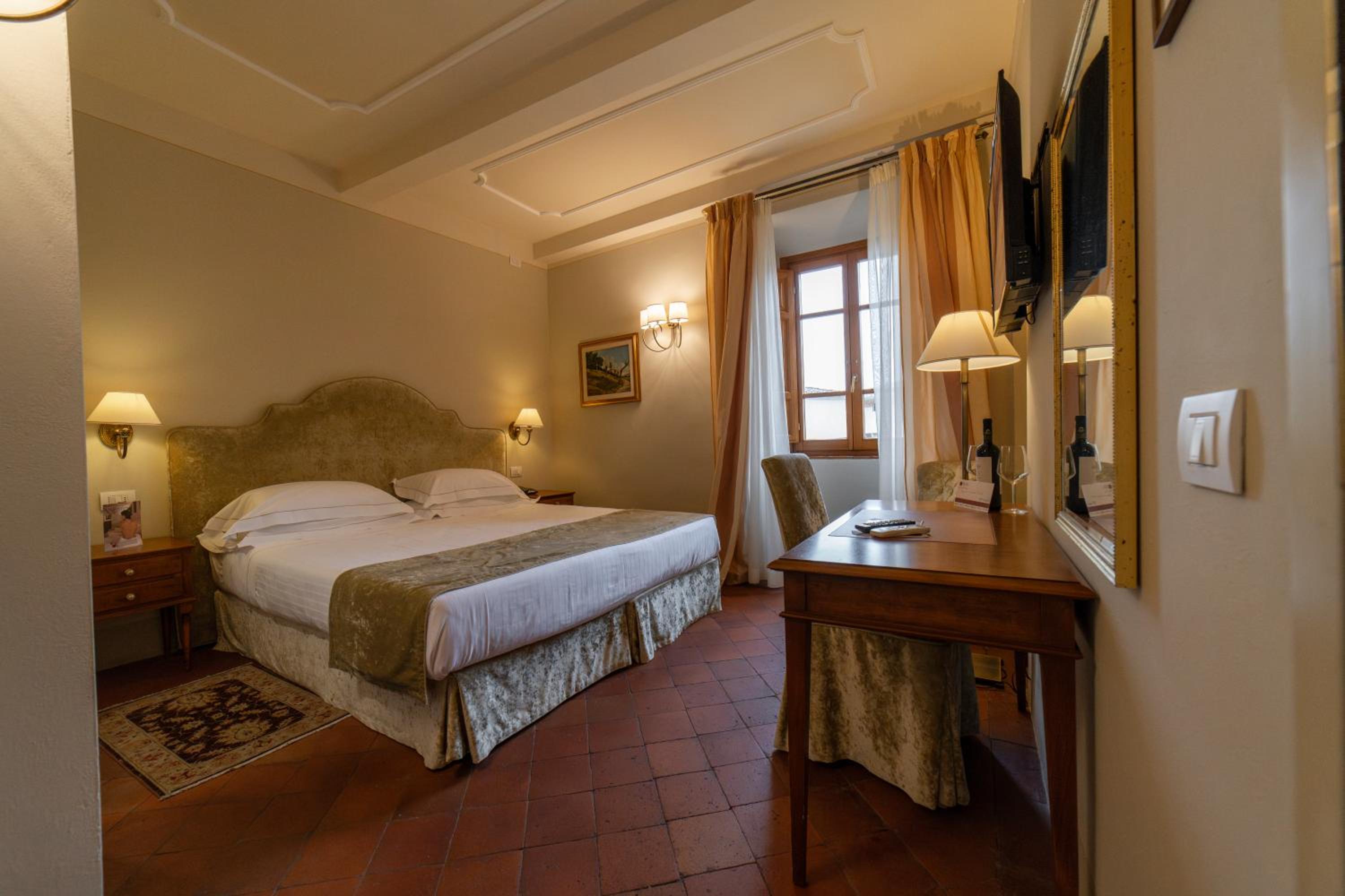 Superior Double Room - Photo 9