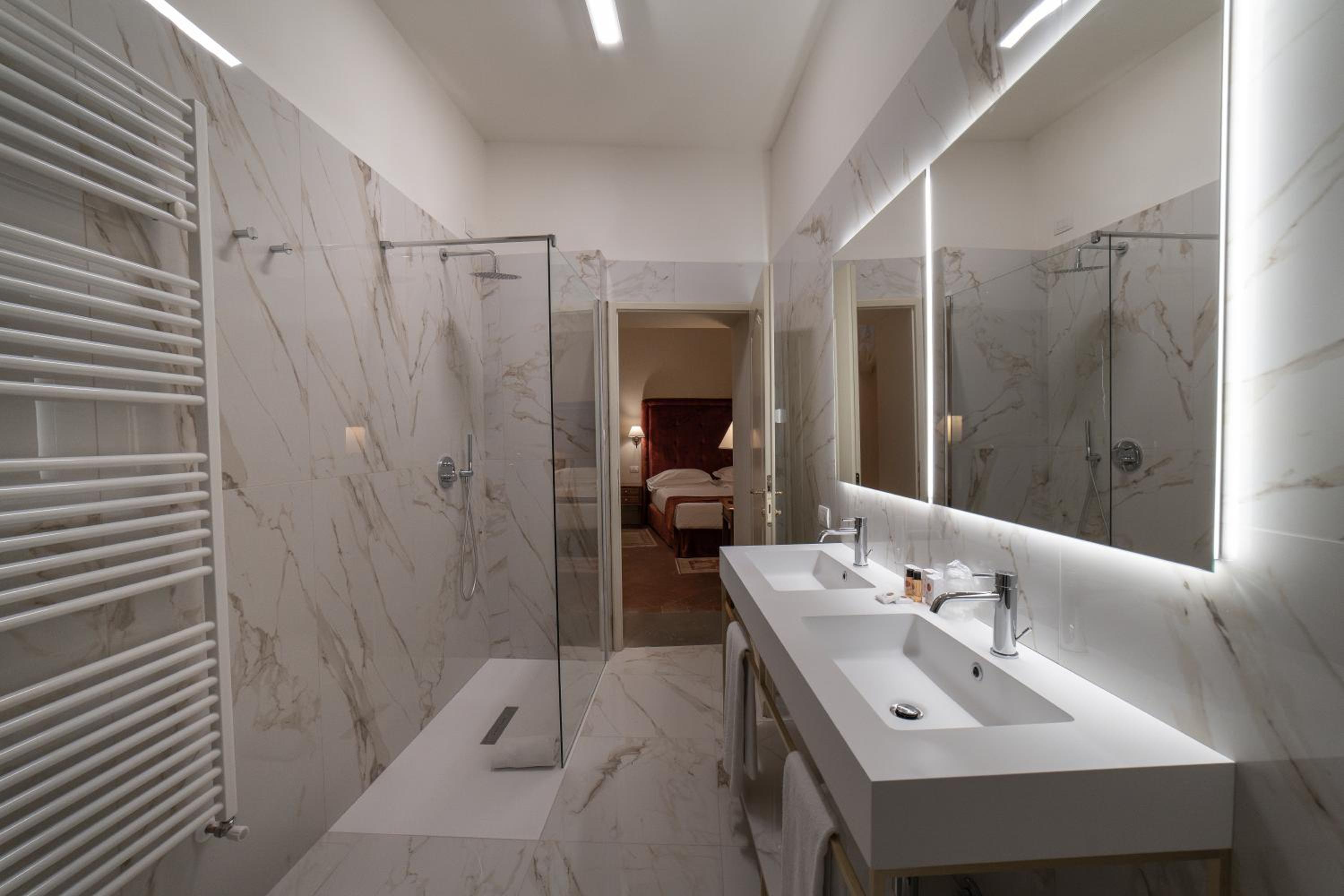 Superior Double Room - Photo 10