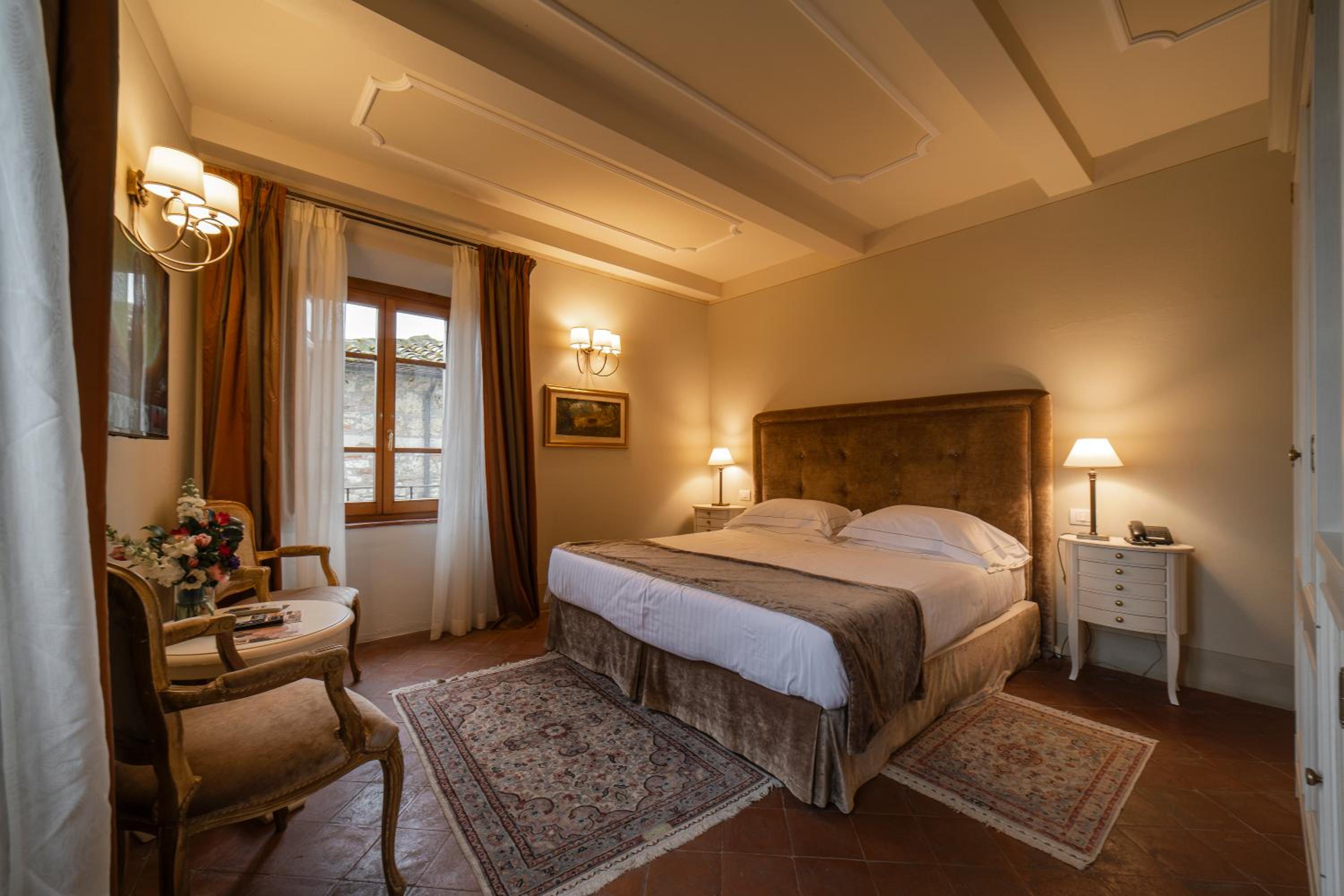 Deluxe Double Room - Photo 12