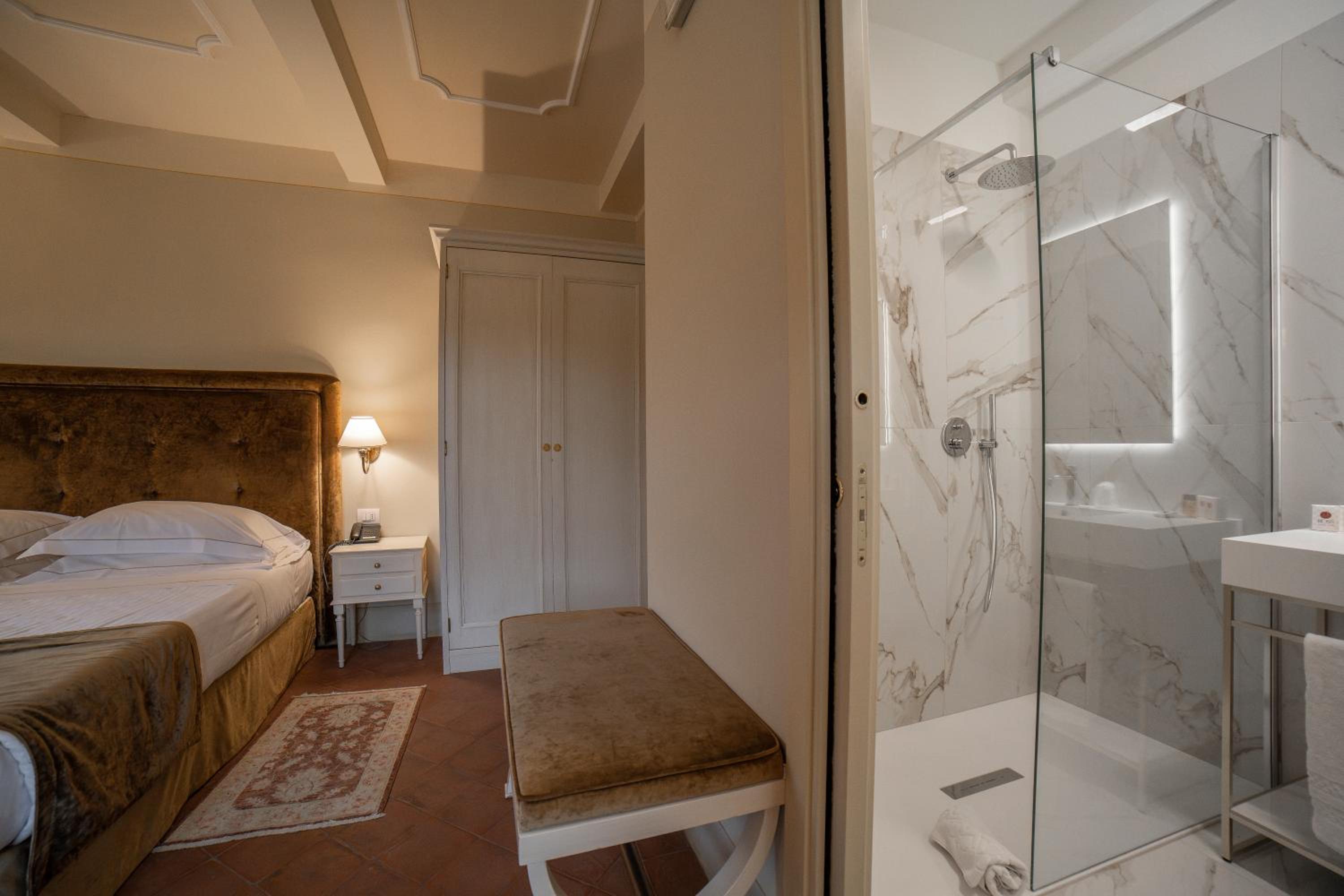 Deluxe Double Room - Photo 2