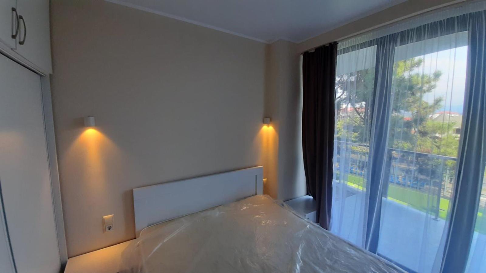 Apartment with Balcony photo 1