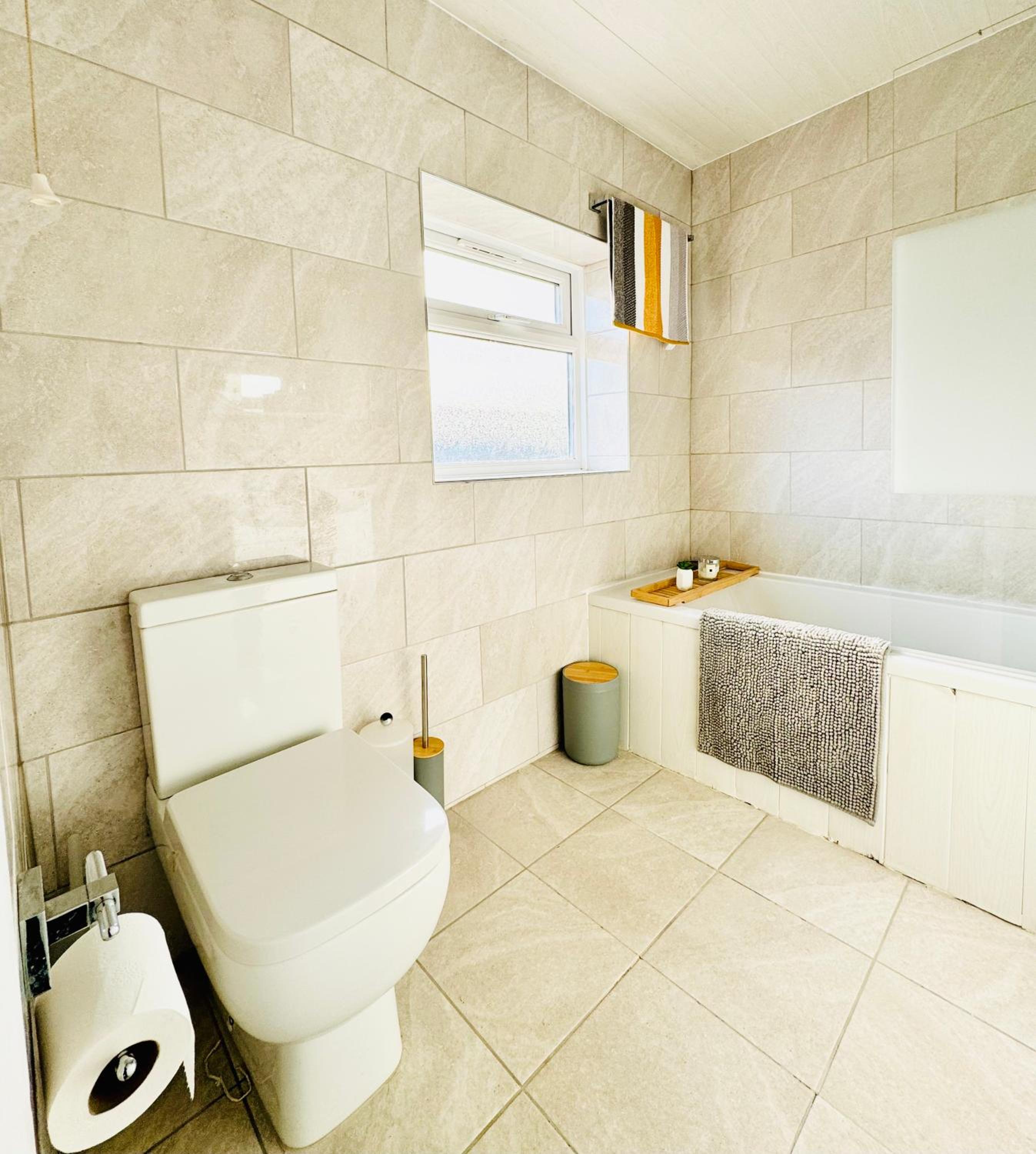 Three-Bedroom House photo 3